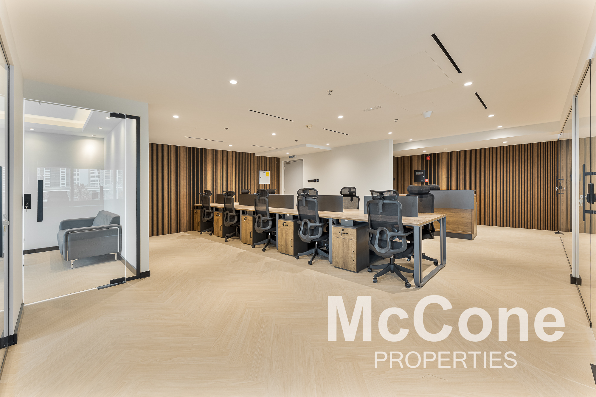Office for Rent in One Lake Plaza, Jumeirah Lake Towers — photo 4 of 18