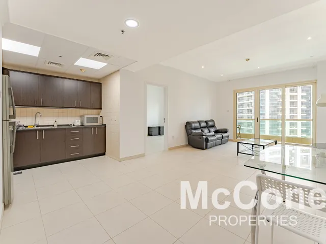 2 Bedroom Apartment for Rent in The Royal Oceanic, Dubai Marina