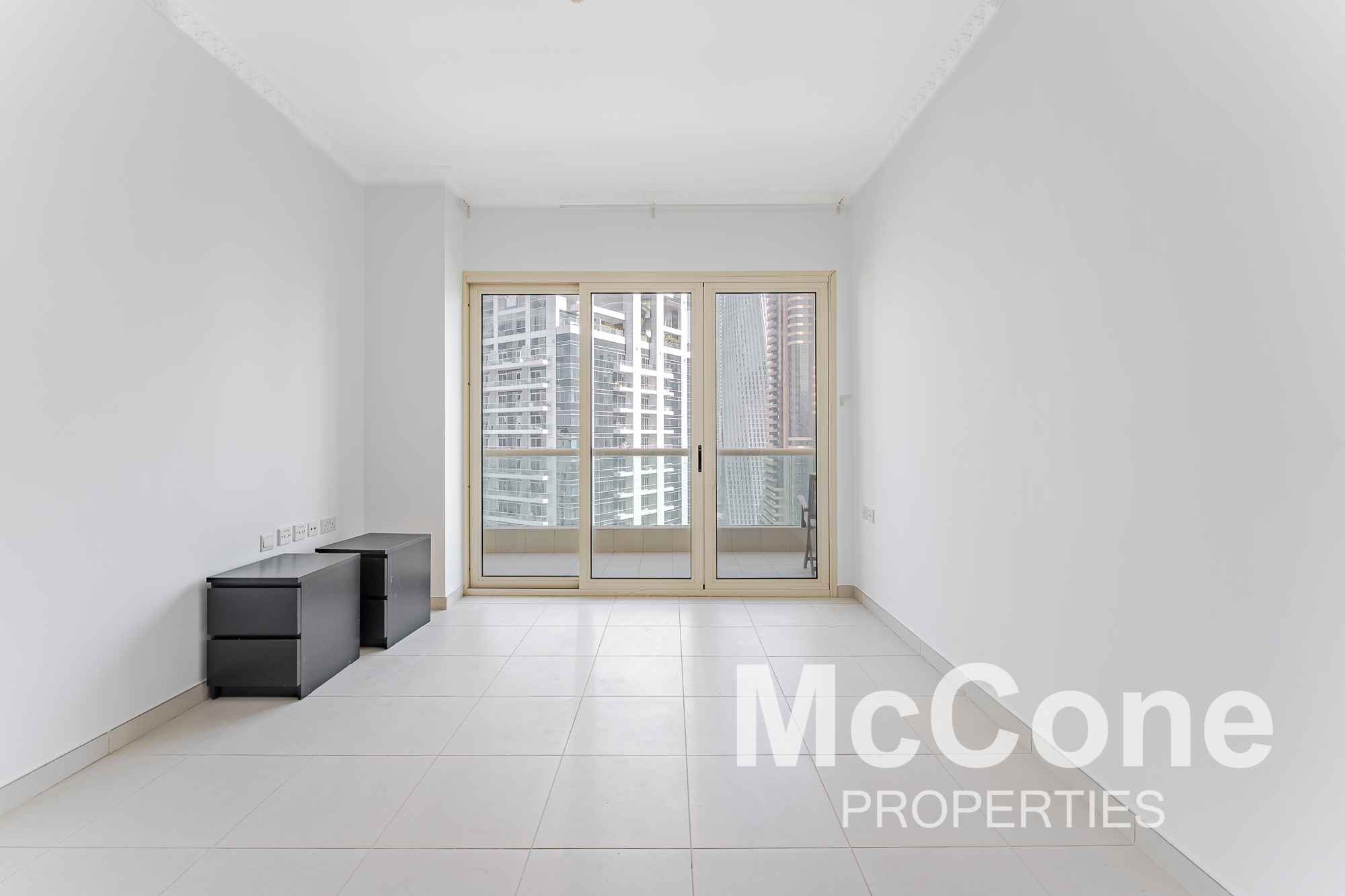 2 Bedroom Apartment for Rent in The Royal Oceanic, Dubai Marina — photograph 12 of 20