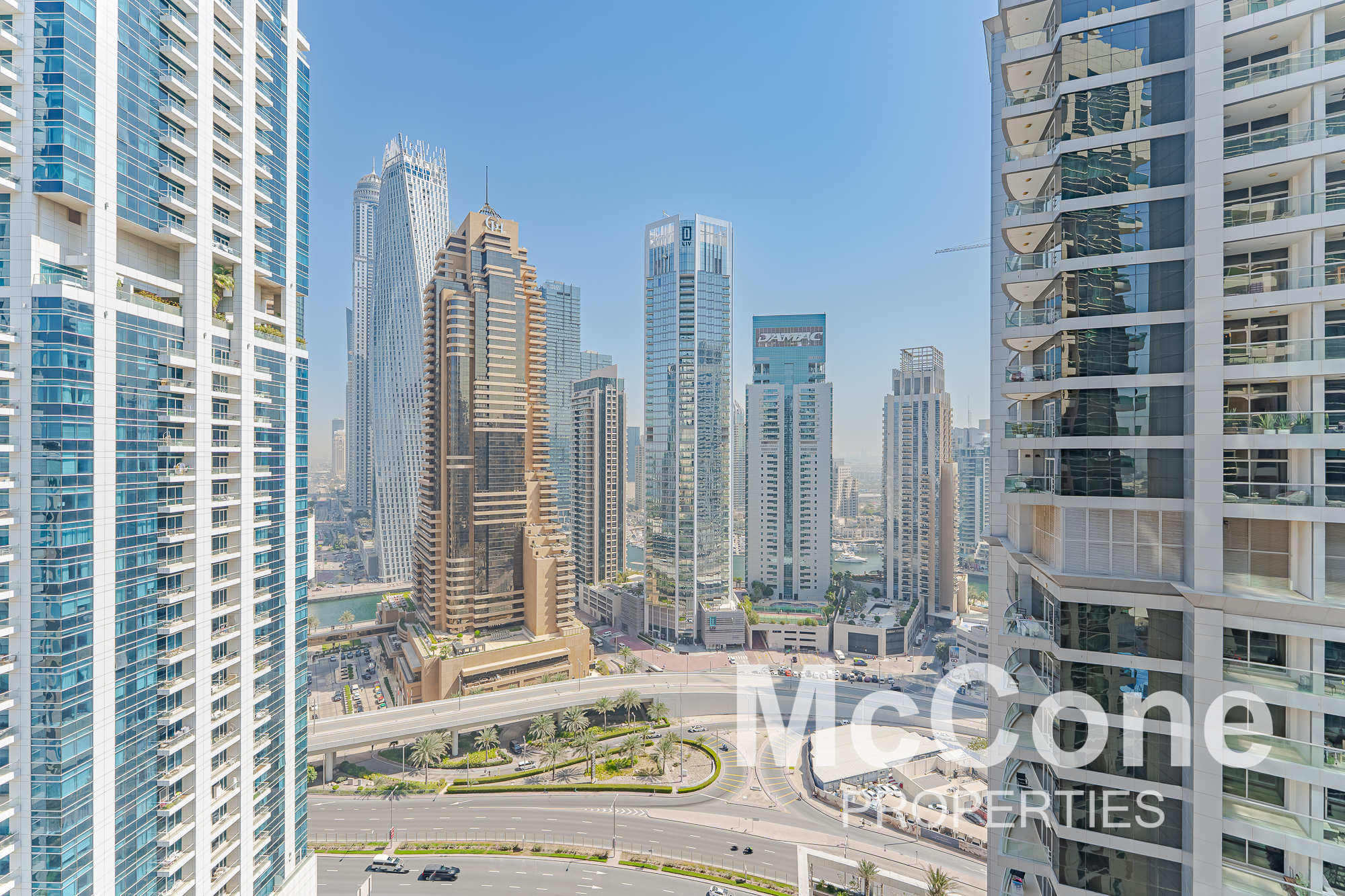2 Bedroom Apartment for Rent in The Royal Oceanic, Dubai Marina — photograph 16 of 20