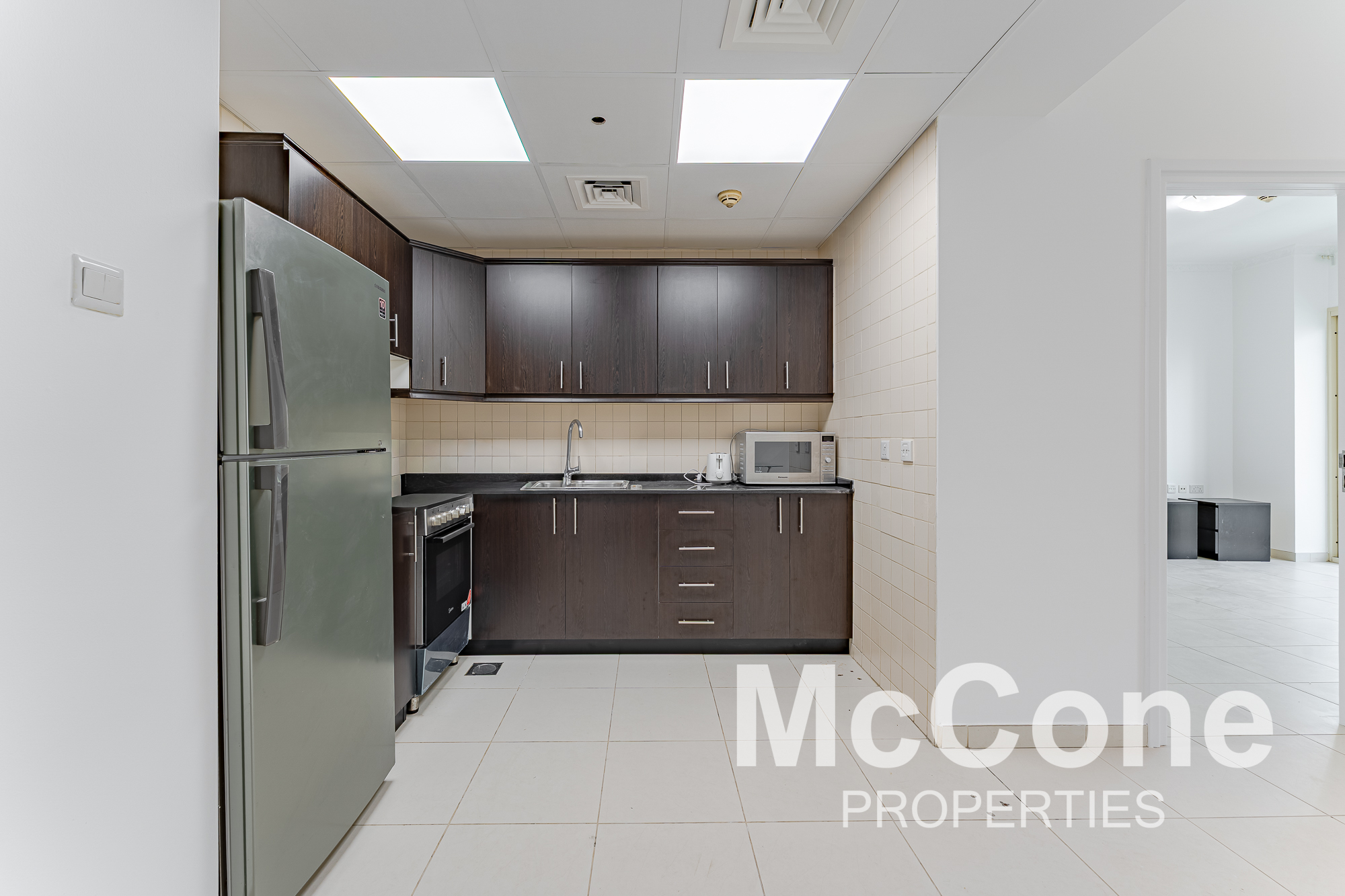 2 Bedroom Apartment for Rent in The Royal Oceanic, Dubai Marina — photo 7 of 20
