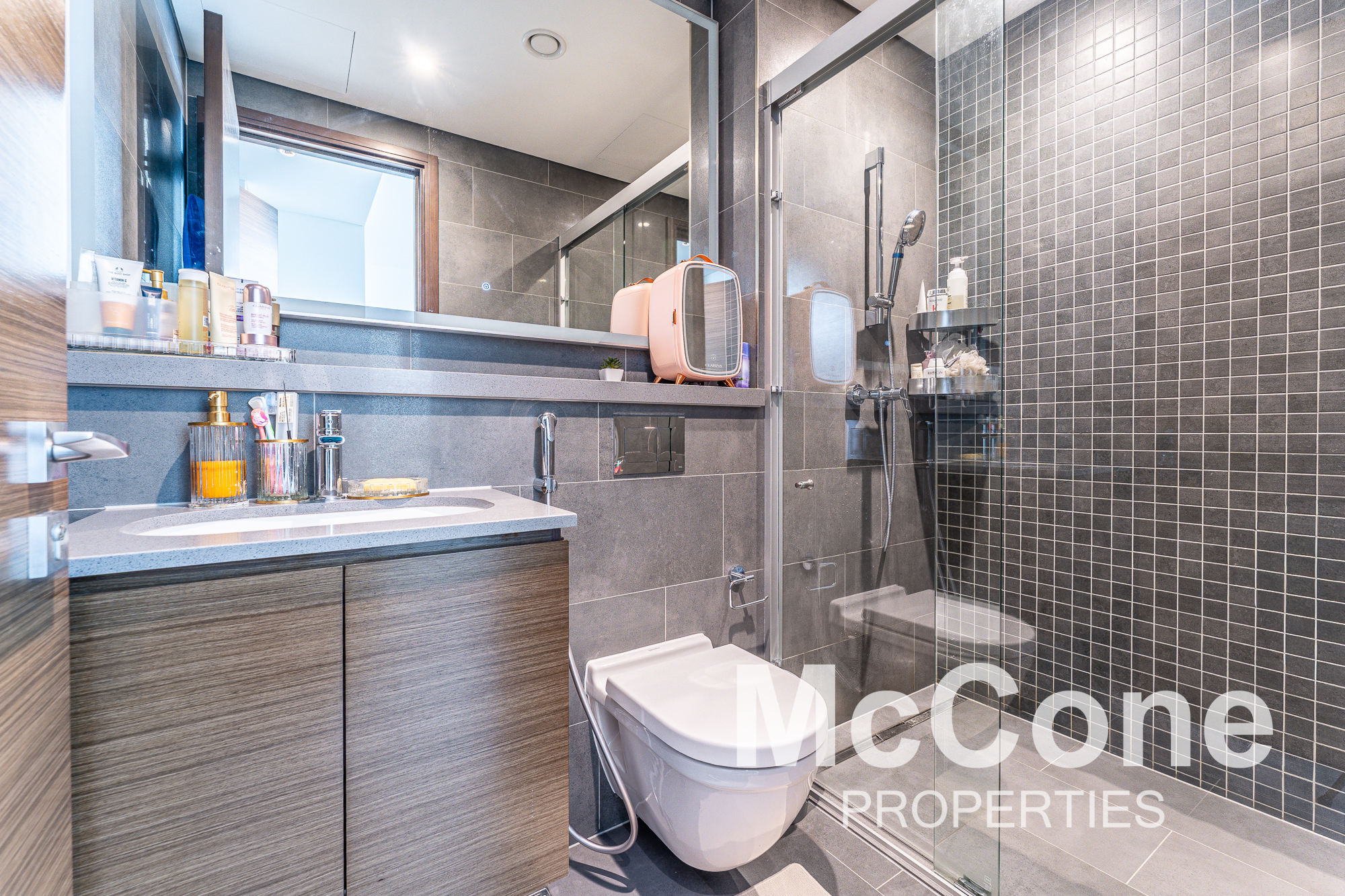 2 Bedroom Apartment for Rent in The Crest Tower C, Mohammed Bin Rashid City — photograph 12 of 18