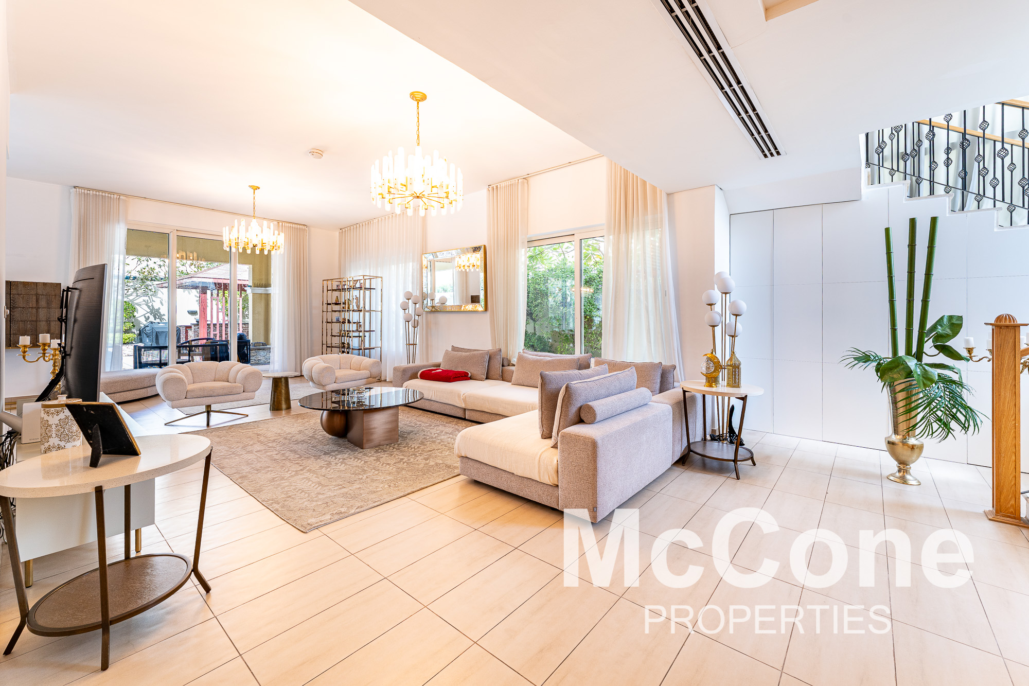 4 Bedroom Villa for Rent in Legacy Nova Villas, Jumeirah Park — photo 2 of 30