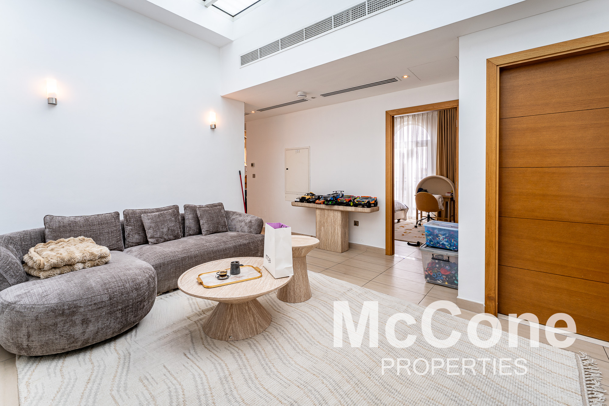 4 Bedroom Villa for Rent in Legacy Nova Villas, Jumeirah Park — photograph 16 of 30