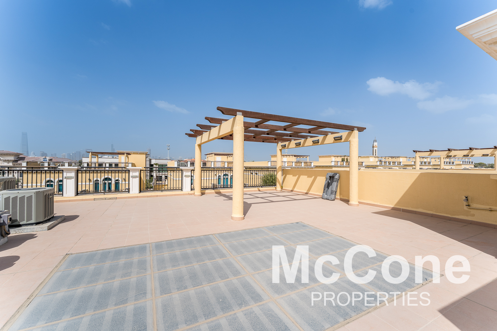 4 Bedroom Villa for Rent in Legacy Nova Villas, Jumeirah Park — photograph 29 of 30