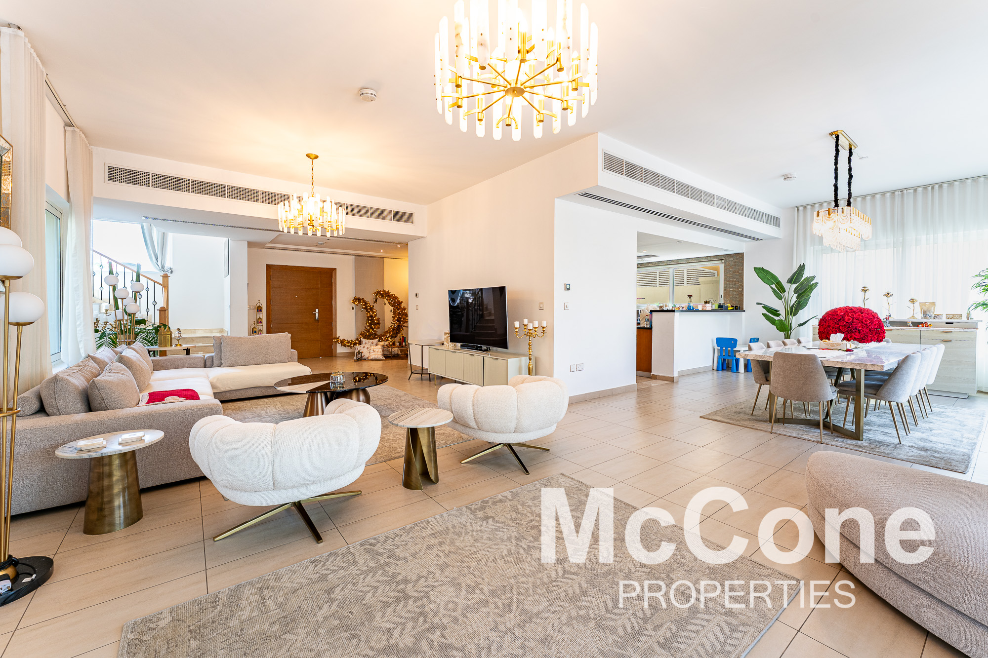 4 Bedroom Villa for Rent in Legacy Nova Villas, Jumeirah Park — photo 4 of 30