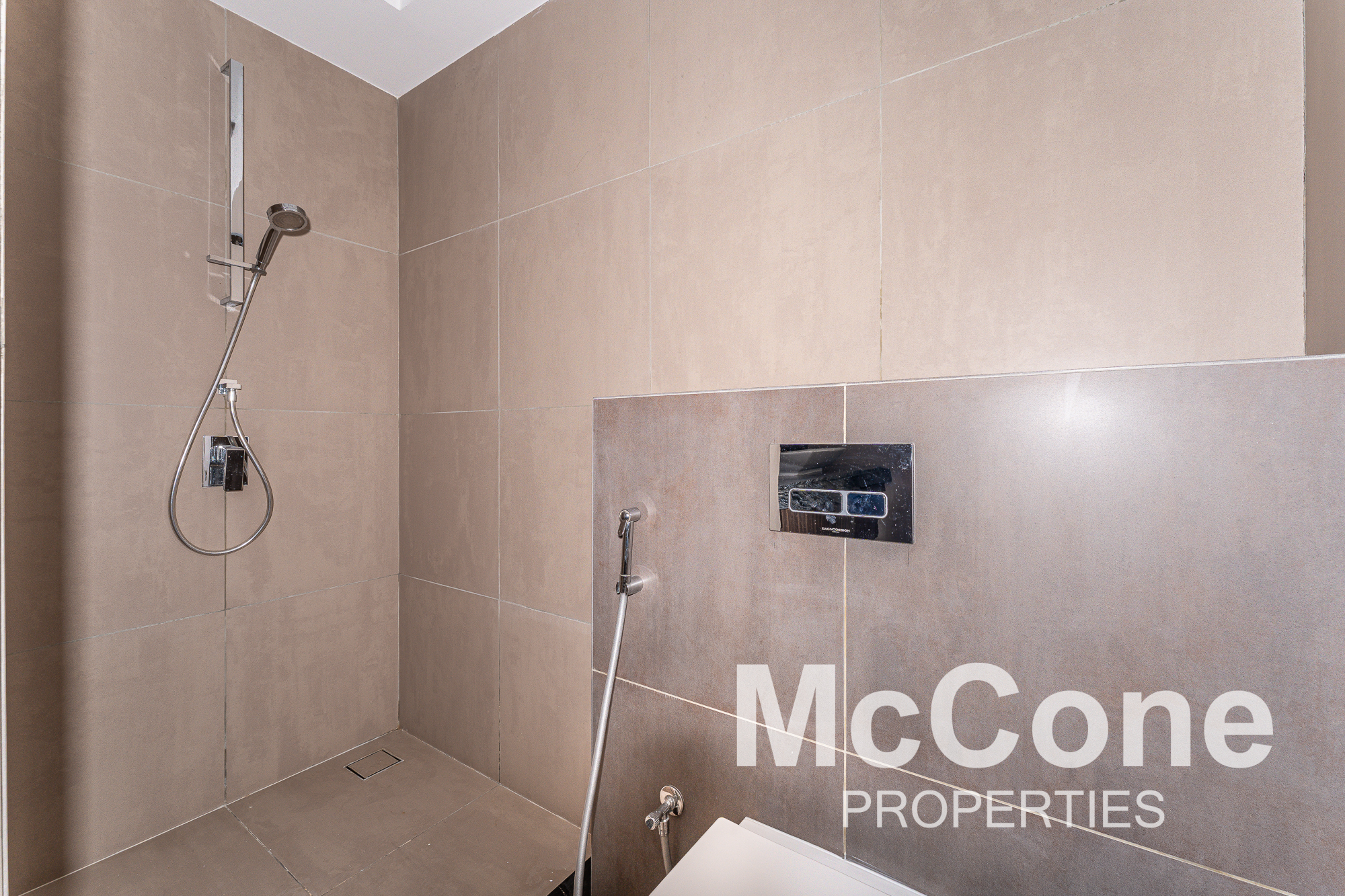 1 Bedroom Apartment for Rent in The Onyx Tower 2, Greens — photograph 14 of 19