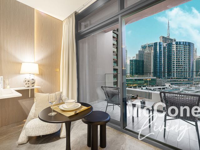 Studio Apartment for Rent in Peninsula One, Business Bay