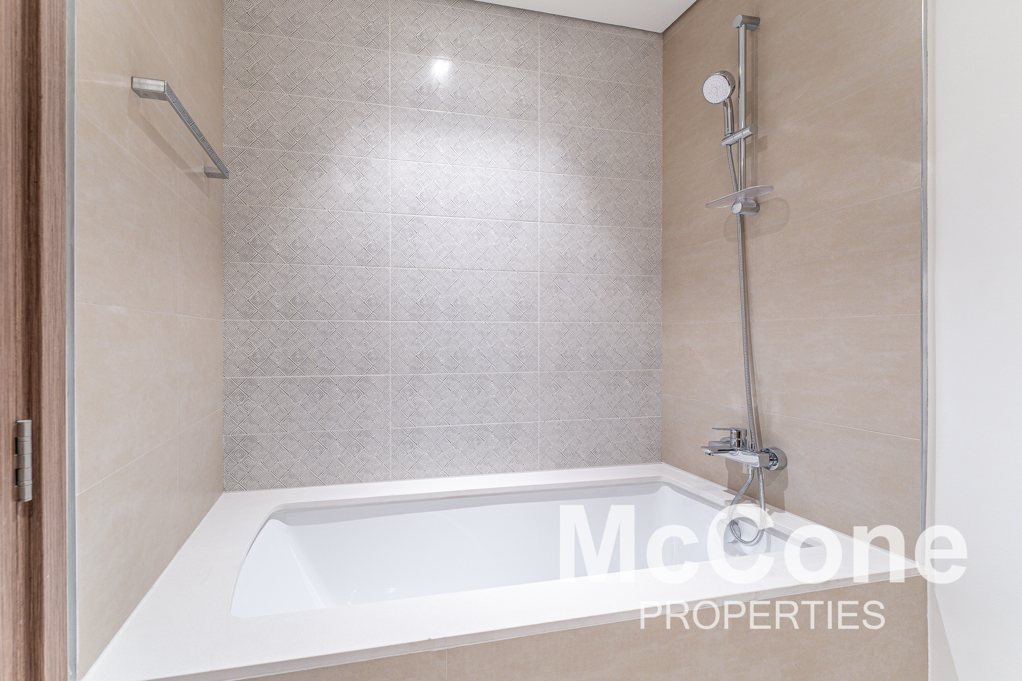 2 Bedroom Apartment for Rent in Seagate Building 3, Mina Rashid — photograph 13 of 22