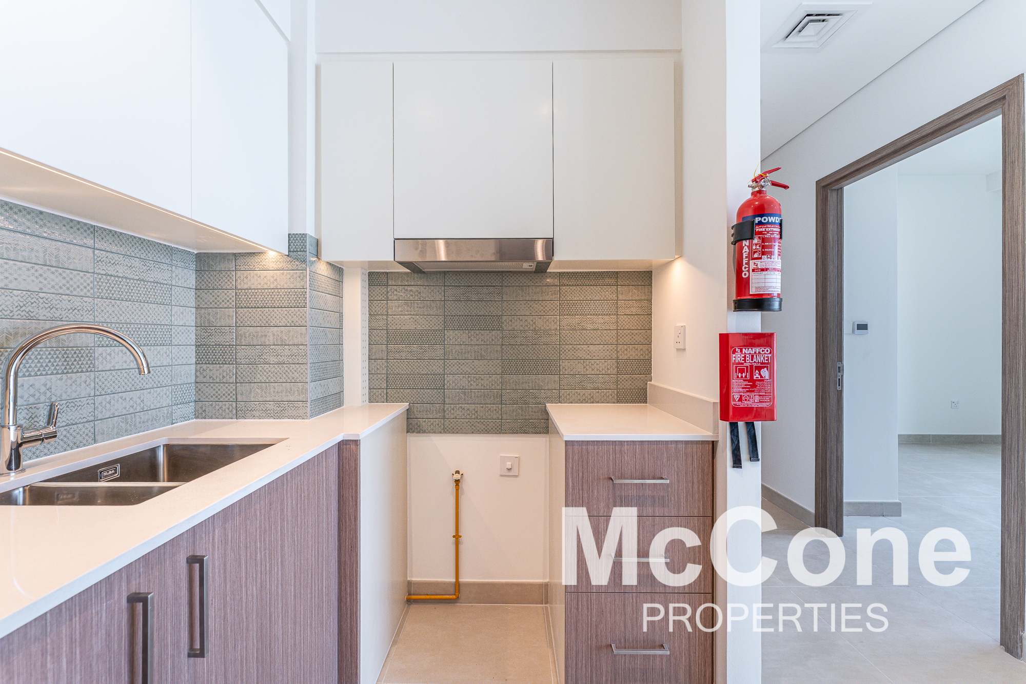 2 Bedroom Apartment for Rent in Seagate Building 3, Mina Rashid — photo 5 of 22