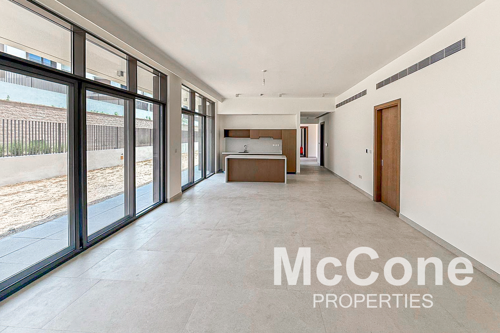 5 Bedroom Villa for Rent in Tilal Al Furjan, Al Furjan — photo 3 of 26