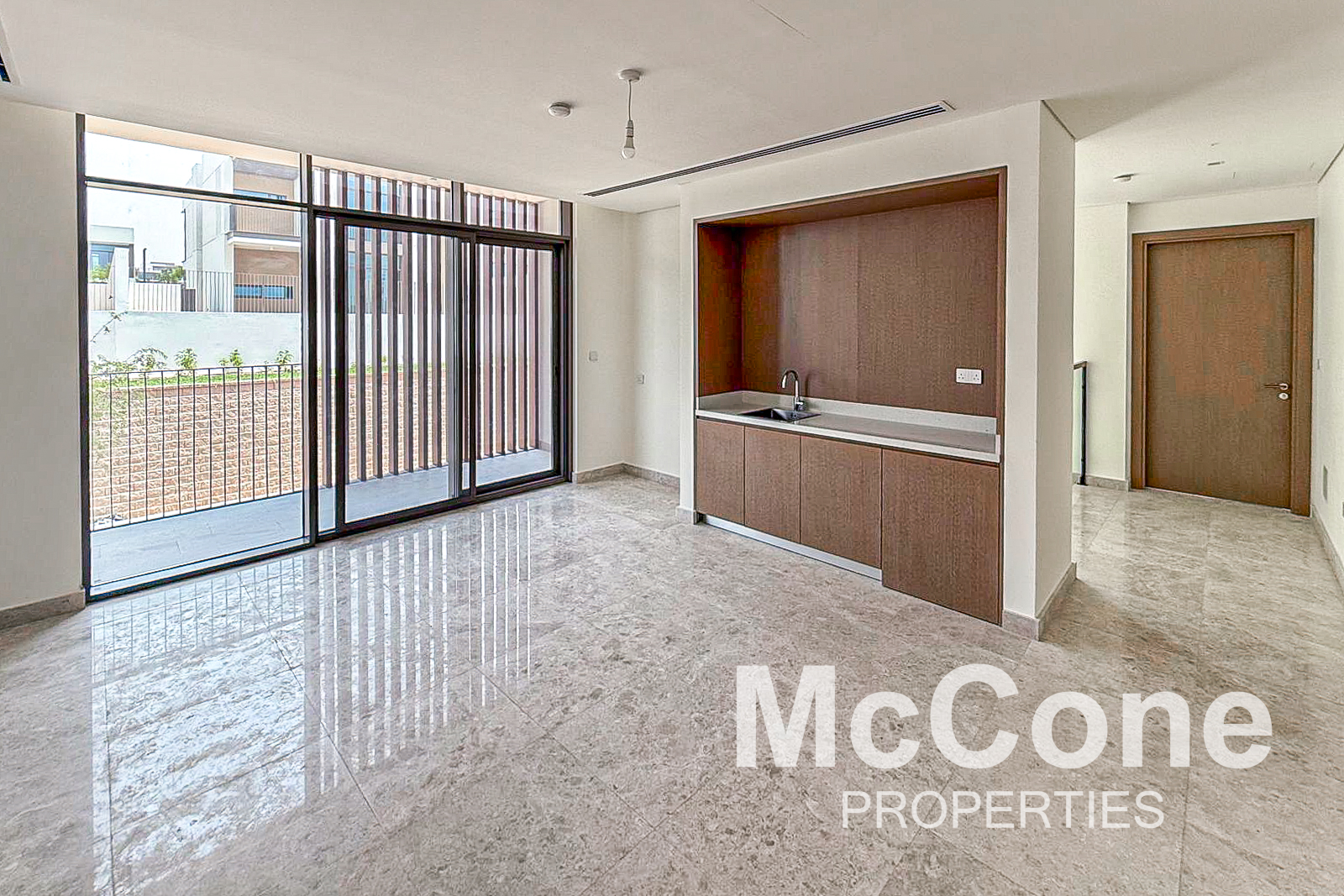 5 Bedroom Villa for Rent in Tilal Al Furjan, Al Furjan — photo 9 of 26
