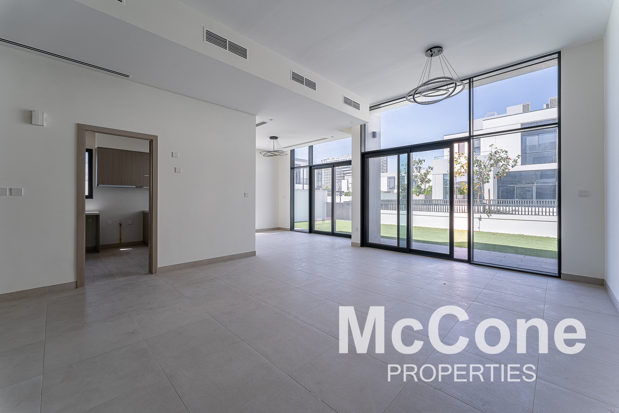 4 Bedroom Townhouse for Rent in Murooj Al Furjan East, Al Furjan — photo 2 of 21
