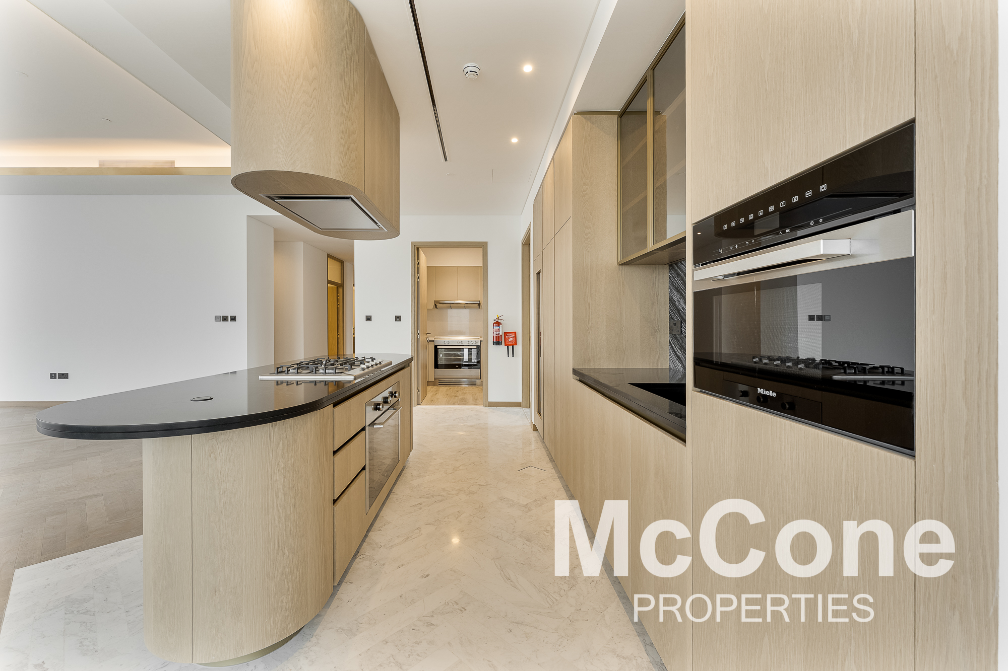 4 Bedroom Apartment for Rent in Jumeirah Living Business Bay, Business Bay — photo 6 of 30