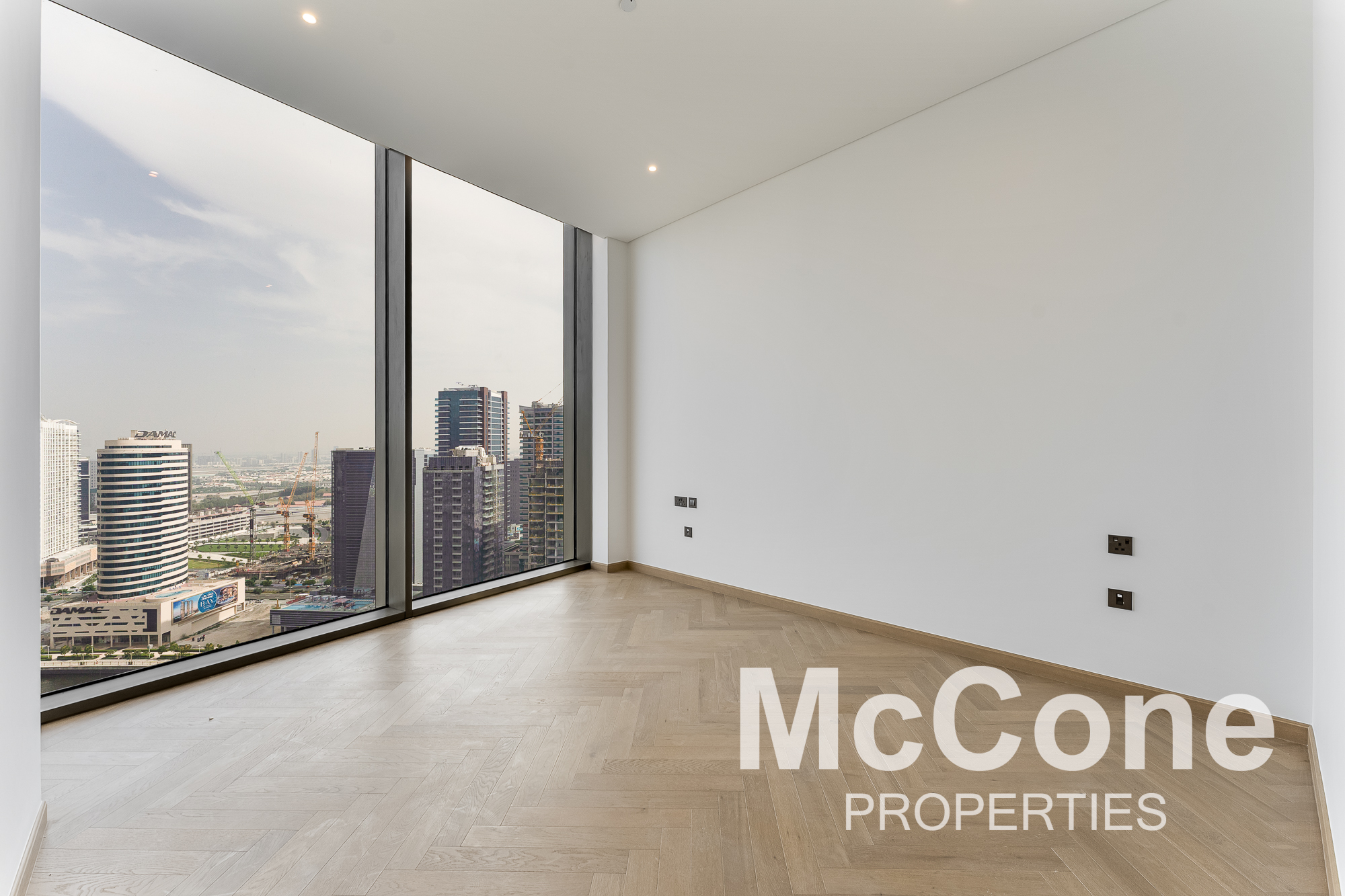 4 Bedroom Apartment for Rent in Jumeirah Living Business Bay, Business Bay — photograph 11 of 30