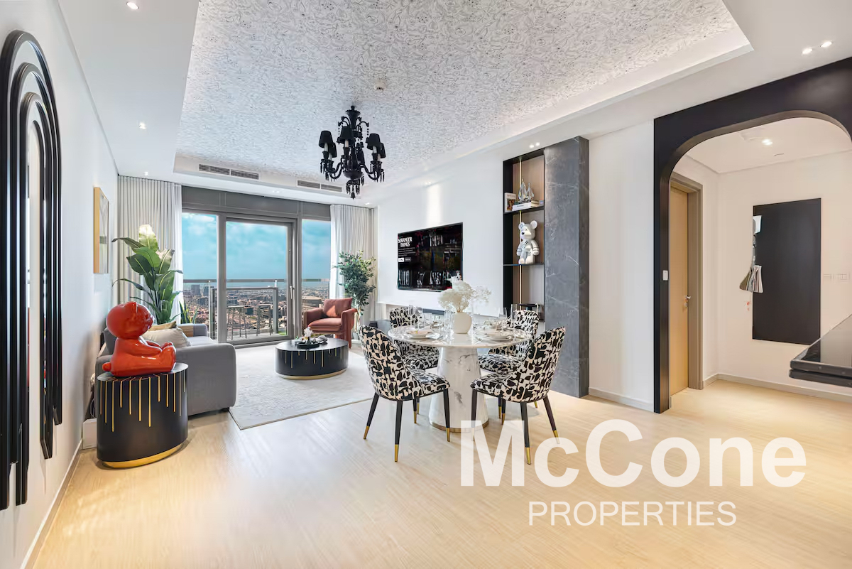 1 Bedroom Apartment for Rent in Paramount Tower Hotel & Residences, Business Bay