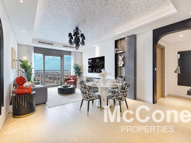 1 Bedroom Apartment for Rent in Paramount Tower Hotel & Residences, Business Bay