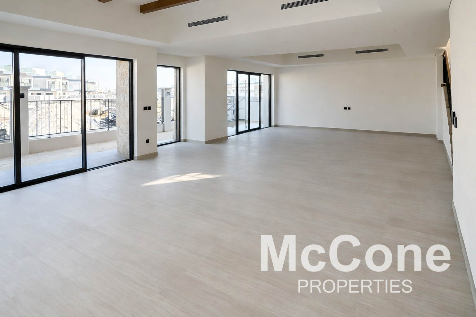 6 Bedroom Villa for Rent in Costa Brava 1, Damac Lagoons — photo 2 of 10
