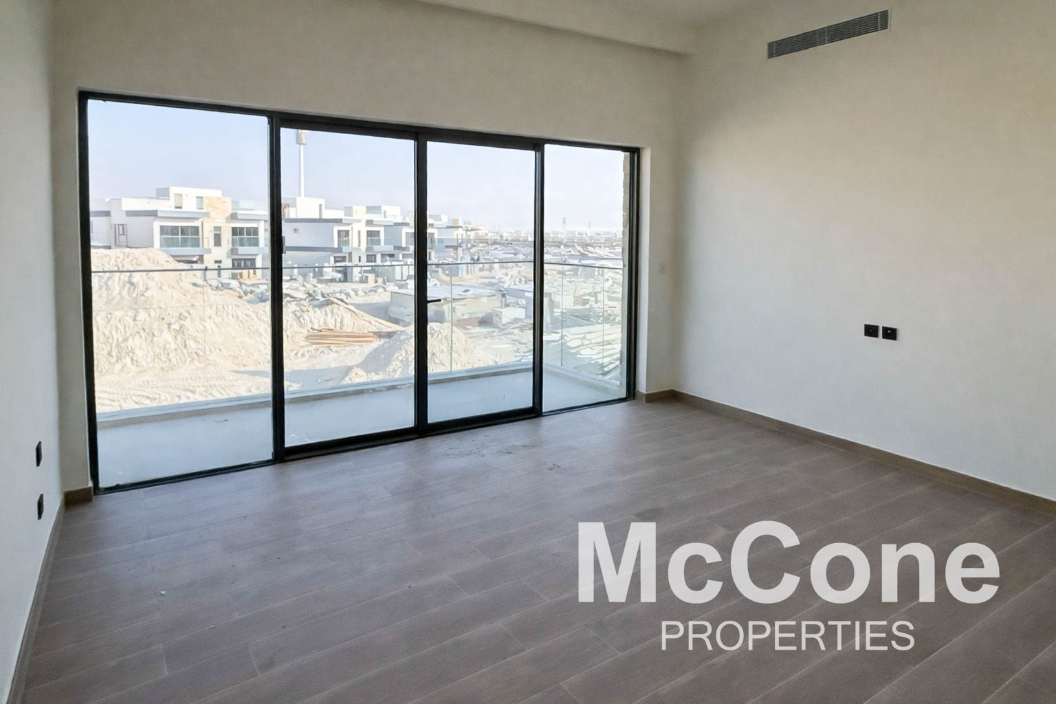 6 Bedroom Villa for Rent in Costa Brava 1, Damac Lagoons — photo 6 of 10