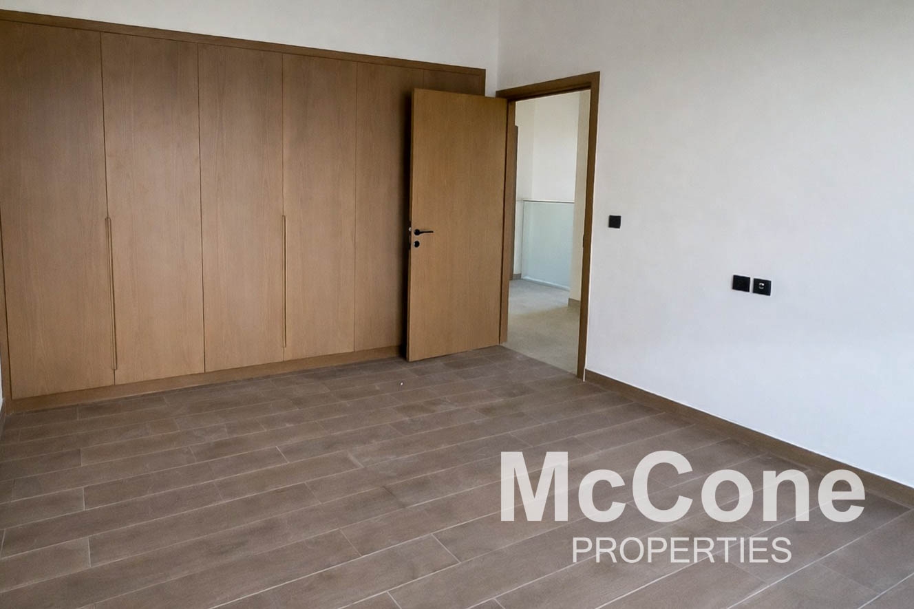 6 Bedroom Villa for Rent in Costa Brava 1, Damac Lagoons — photo 8 of 10