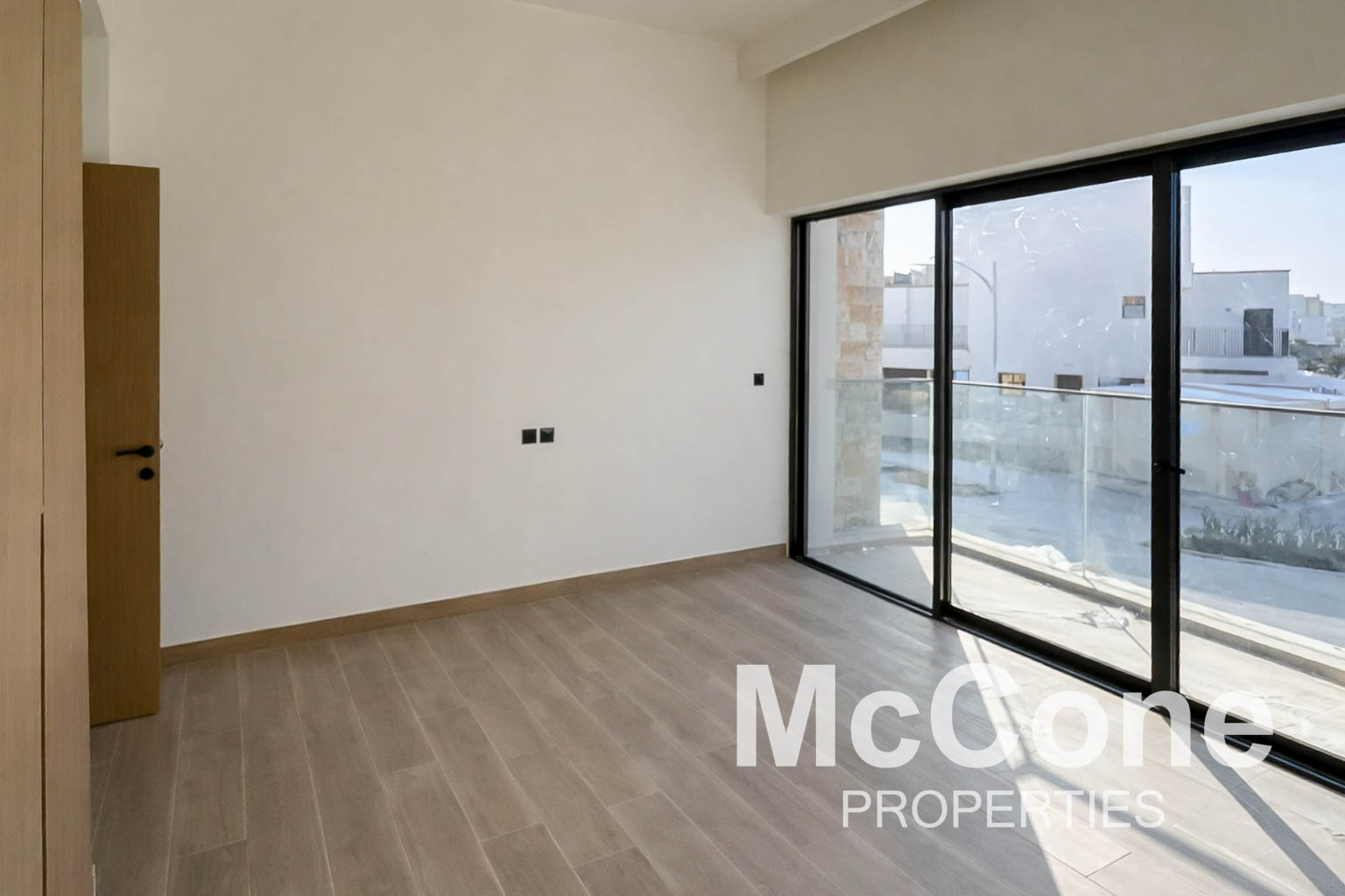 6 Bedroom Villa for Rent in Costa Brava 1, Damac Lagoons — photo 7 of 10