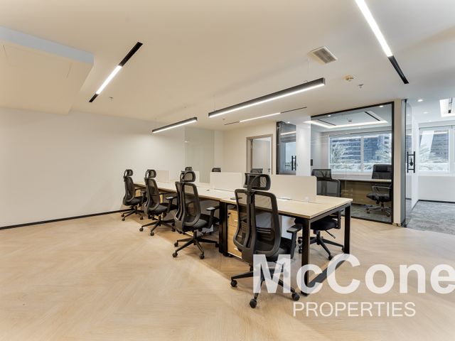 Office for Rent in One Lake Plaza, Jumeirah Lake Towers