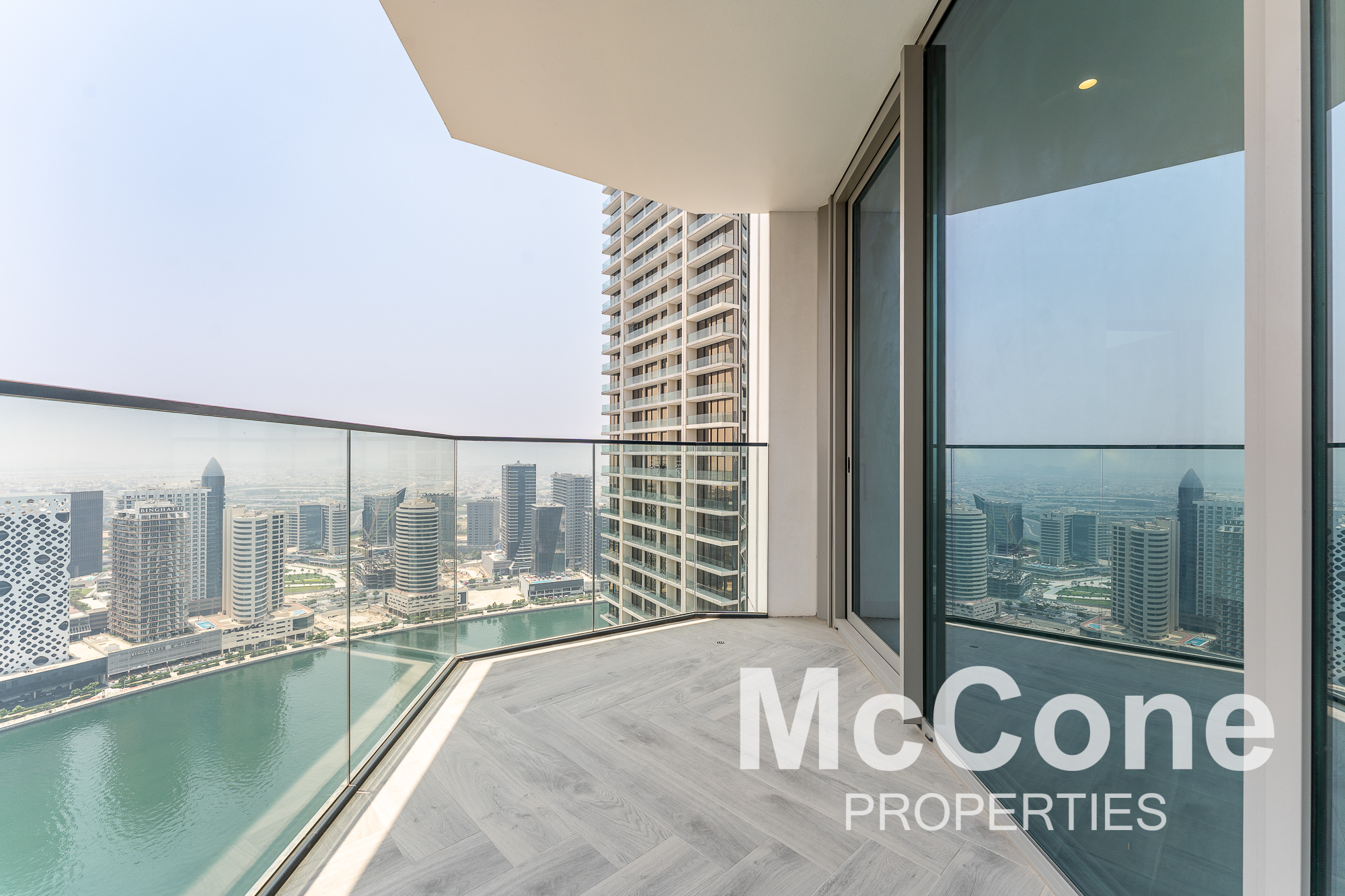 2 Bedroom Apartment for Rent in Peninsula Three, Business Bay — photograph 13 of 21