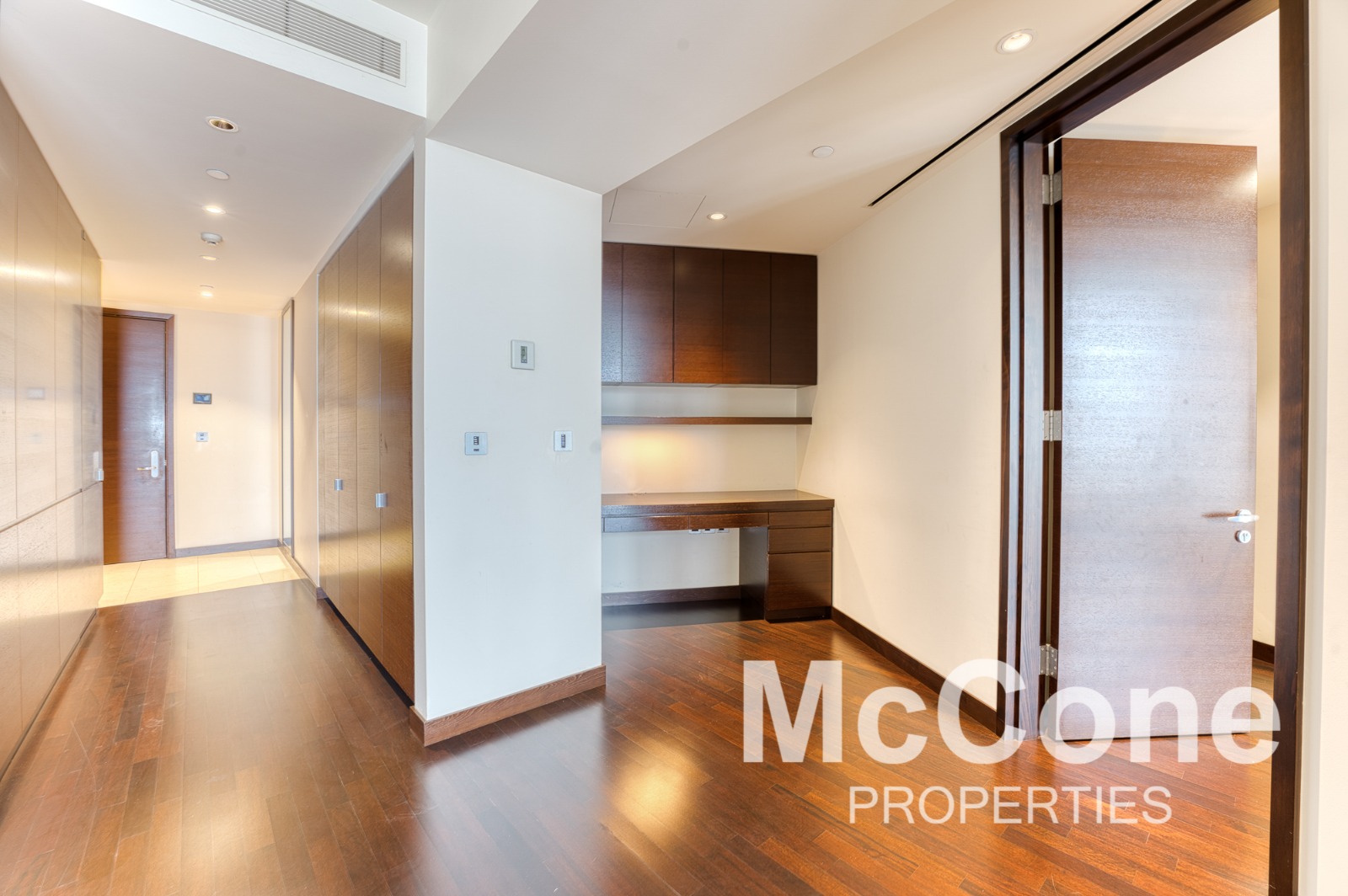 1 Bedroom Apartment for Rent in Burj Khalifa, Downtown Dubai — photo 7 of 15
