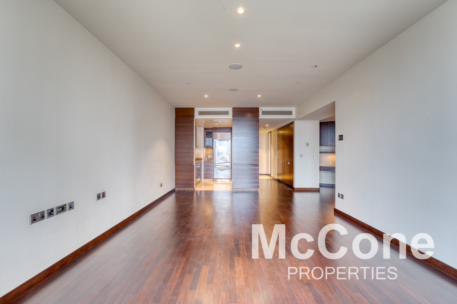 1 Bedroom Apartment for Rent in Burj Khalifa, Downtown Dubai — photo 3 of 15