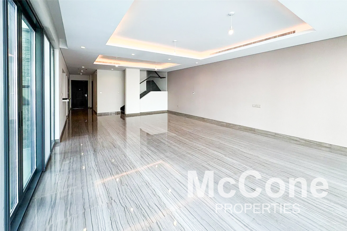 6 Bedroom Villa for Rent in Silver Springs 3, DAMAC Hills — photo 2 of 24