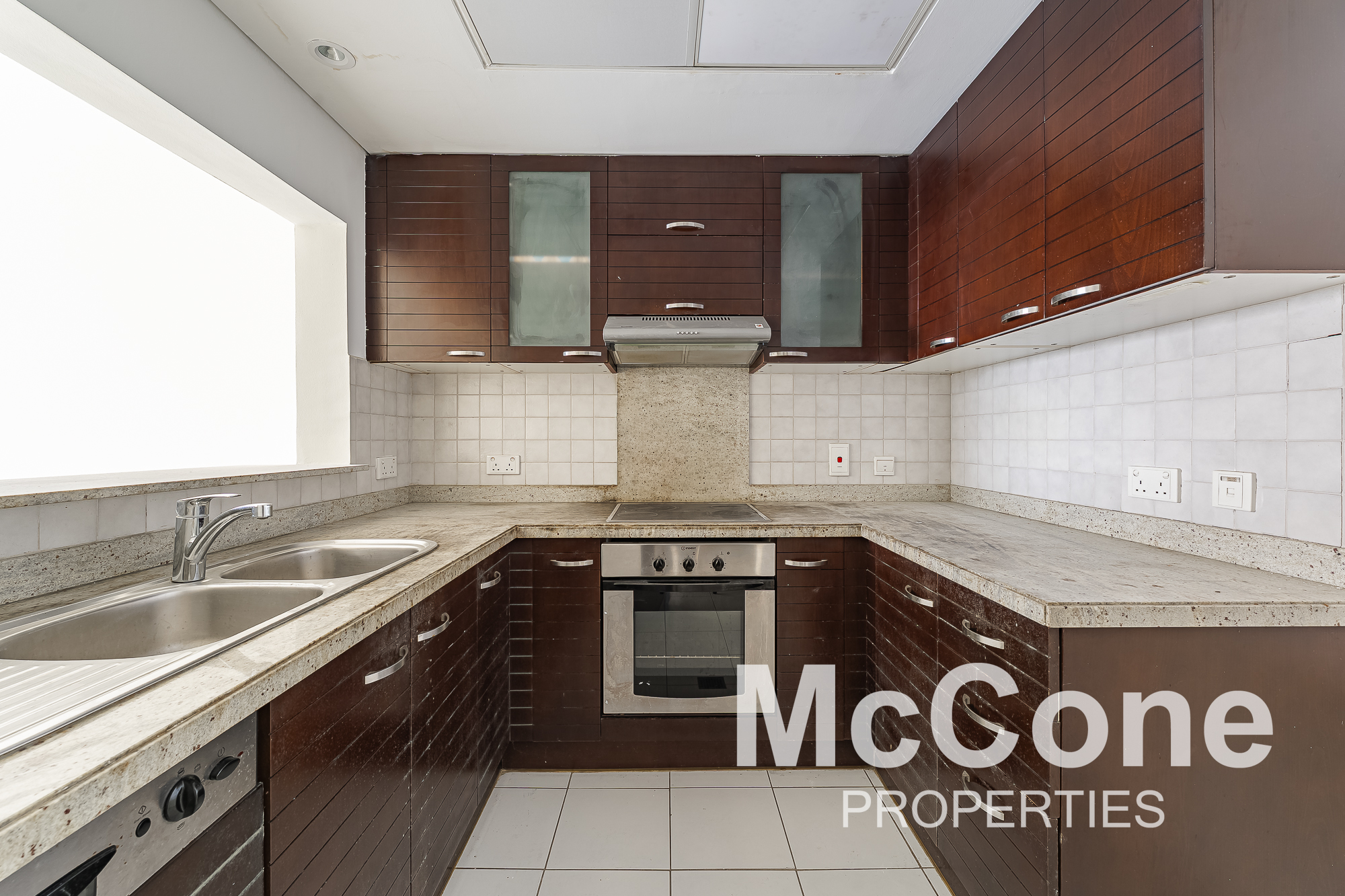 1 Bedroom Apartment for Rent in Marina Tower, Dubai Marina — photo 5 of 15