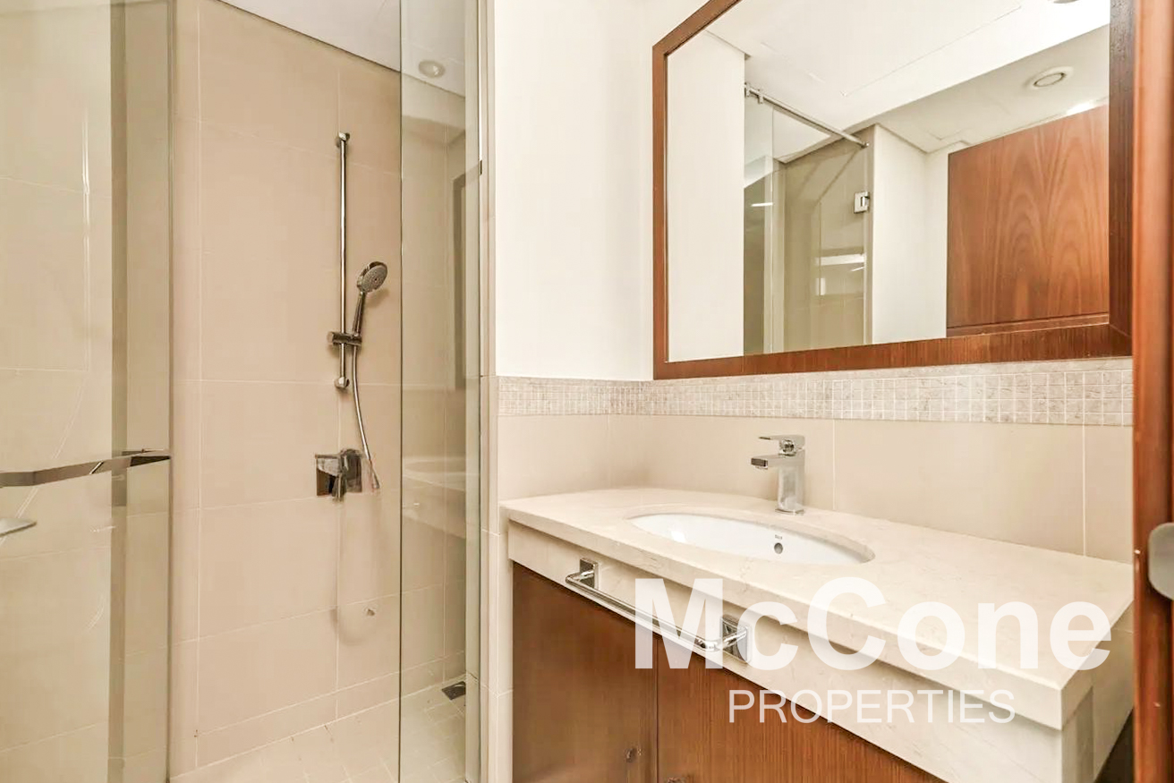 2 Bedroom Apartment for Rent in Burj Vista 2, Downtown Dubai — photograph 10 of 12