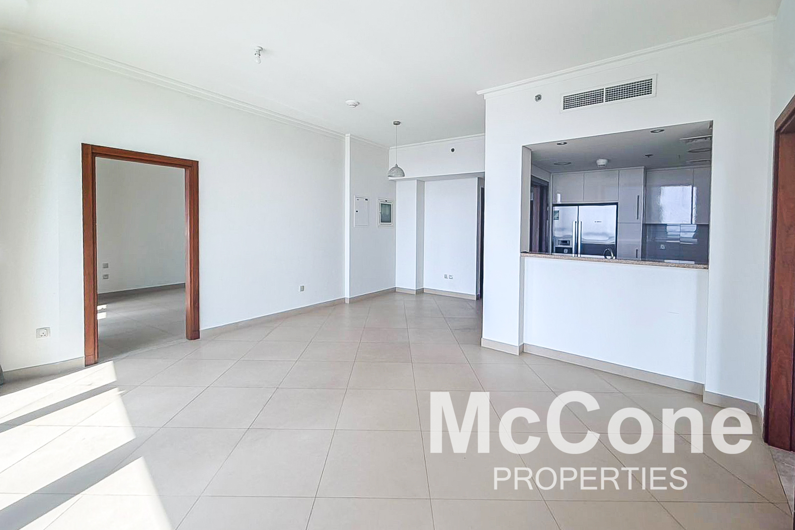 2 Bedroom Apartment for Rent in Burj Vista 2, Downtown Dubai — photo 4 of 12