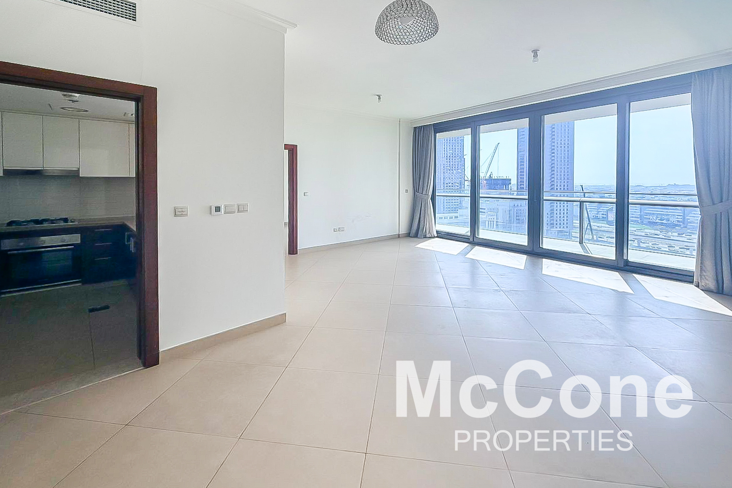 2 Bedroom Apartment for Rent in Burj Vista 2, Downtown Dubai — photo 2 of 12