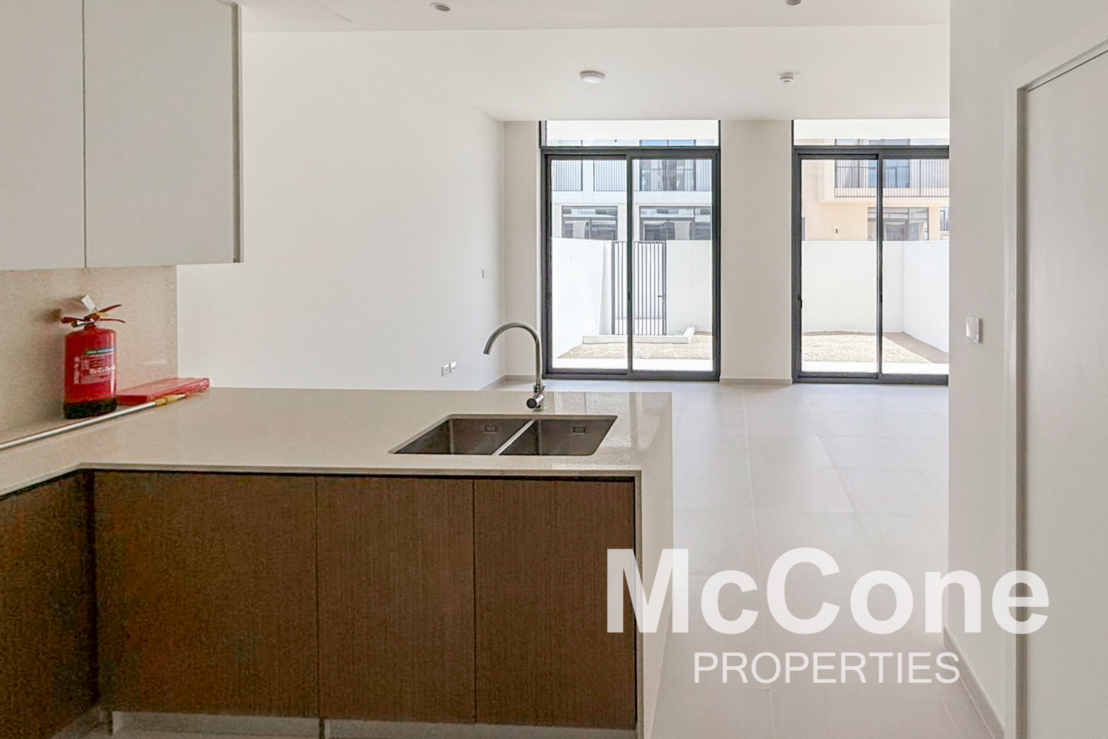 3 Bedroom Townhouse for Rent in Greenview 3, Dubai South (Dubai World Central) — photo 5 of 18