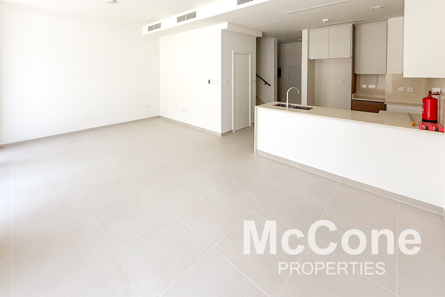 3 Bedroom Townhouse for Rent in Greenview 3, Dubai South (Dubai World Central) — photo 2 of 18