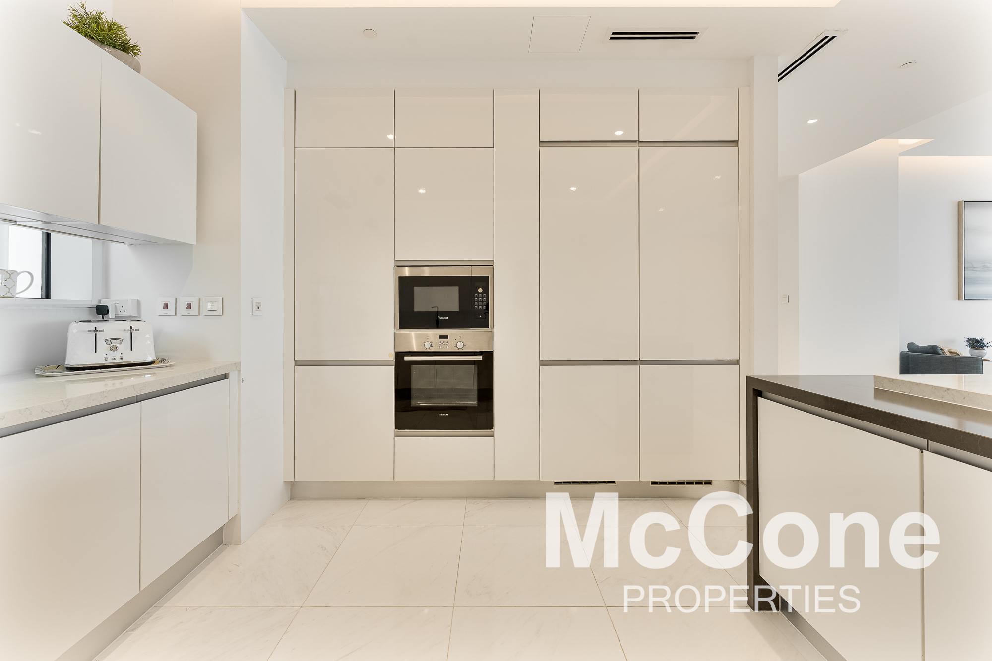 4 Bedroom Apartment for Rent in 1 JBR, Jumeirah Beach Residence — photo 5 of 15