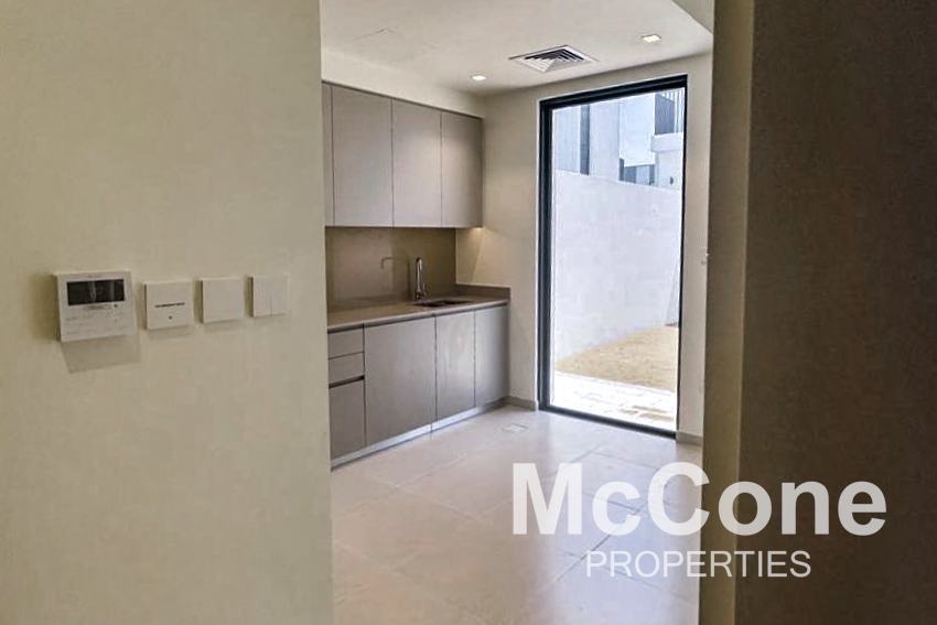3 Bedroom Villa for Rent in Greenview, Dubai South (Dubai World Central) — photo 3 of 12