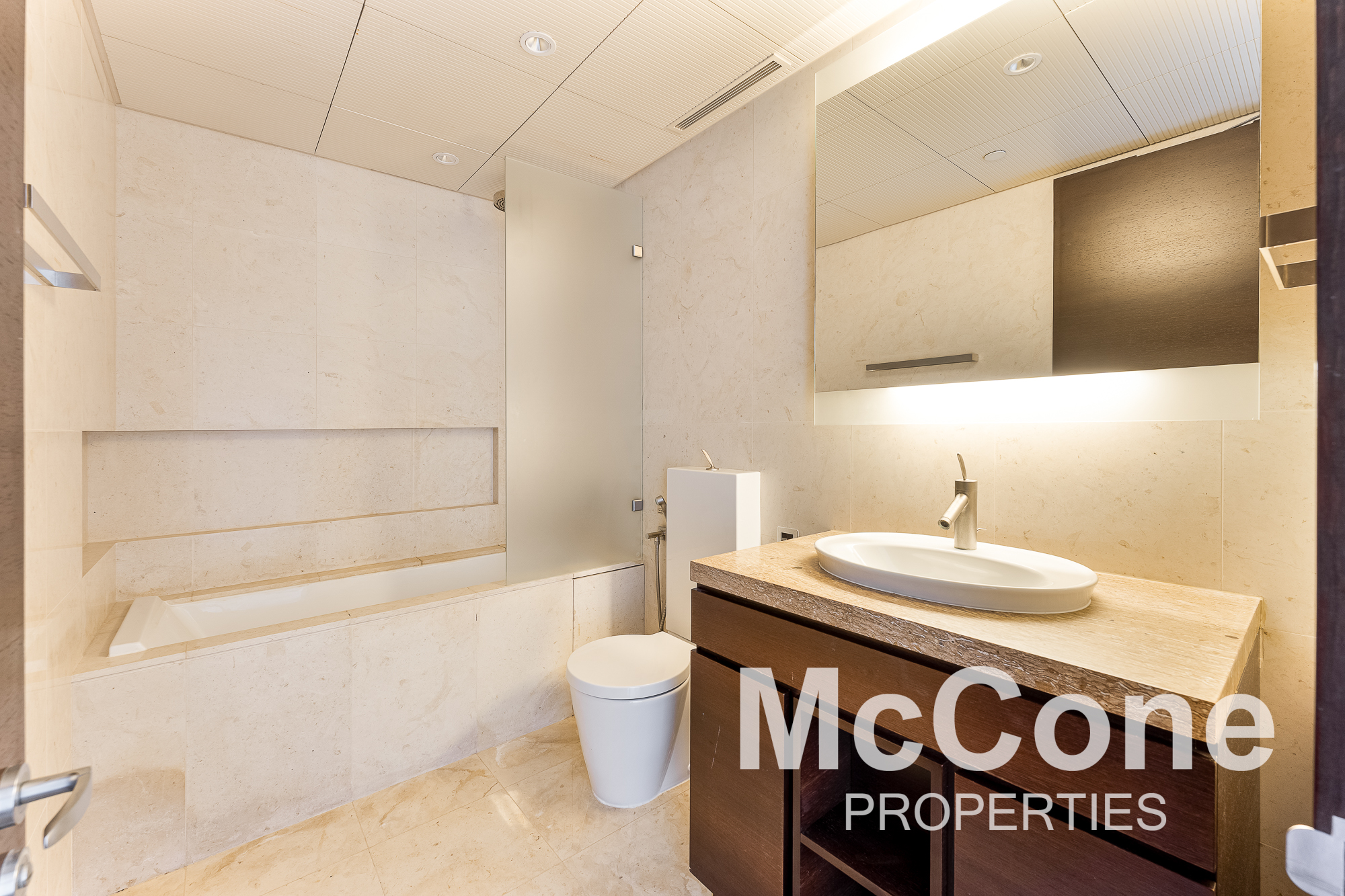 3 Bedroom Apartment for Rent in Burj Khalifa, Downtown Dubai — photograph 16 of 19
