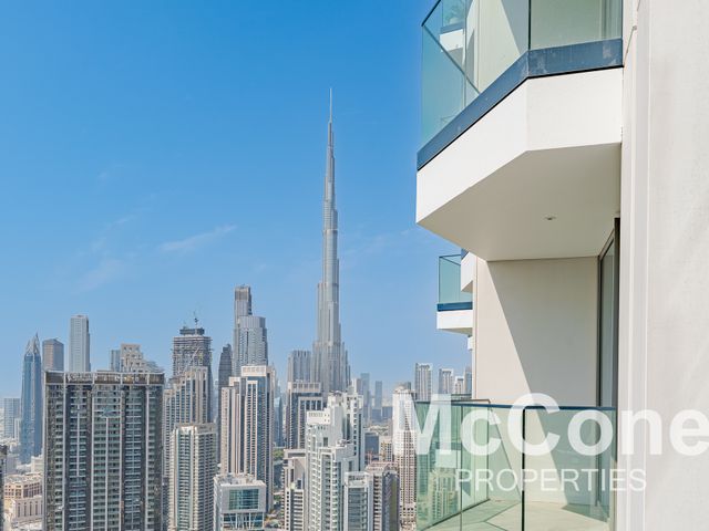 1 Bedroom Apartment for Rent in Peninsula Three, Business Bay
