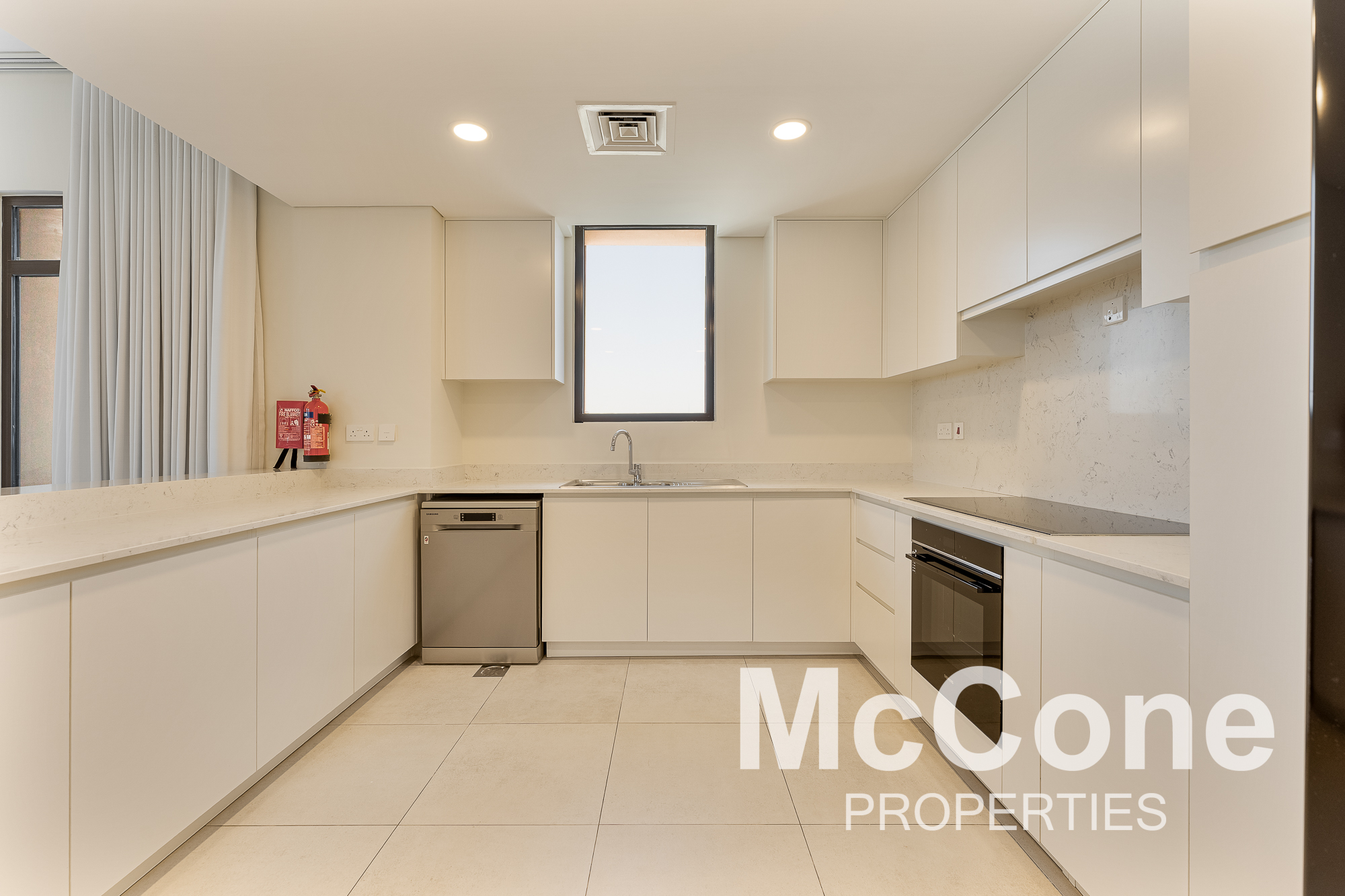 4 Bedroom Apartment for Rent in Asayel, Umm Suqeim — photo 6 of 30
