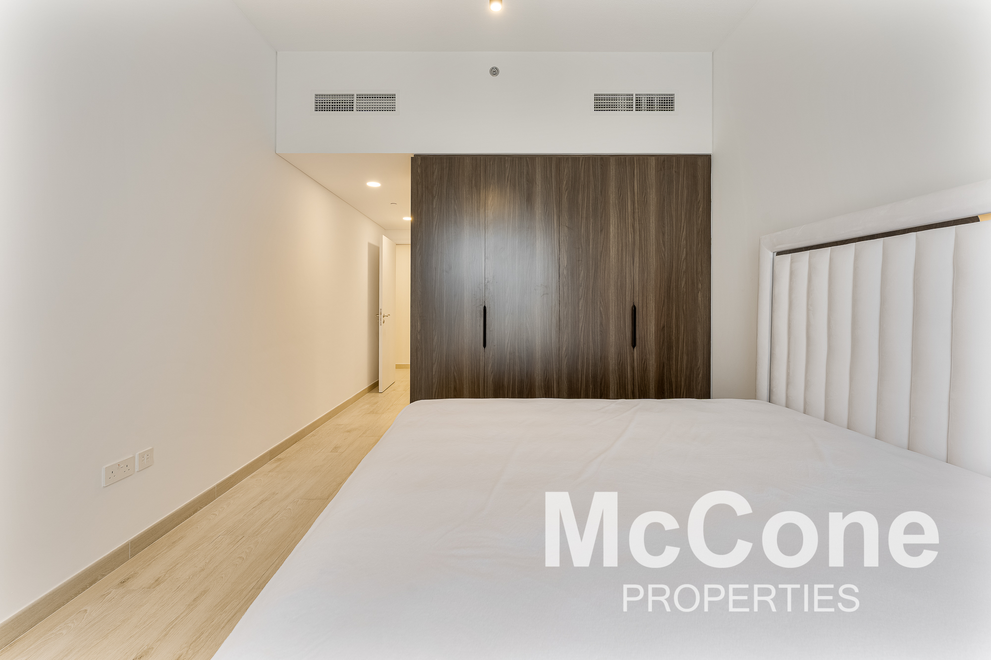 4 Bedroom Apartment for Rent in Asayel, Umm Suqeim — photograph 17 of 30