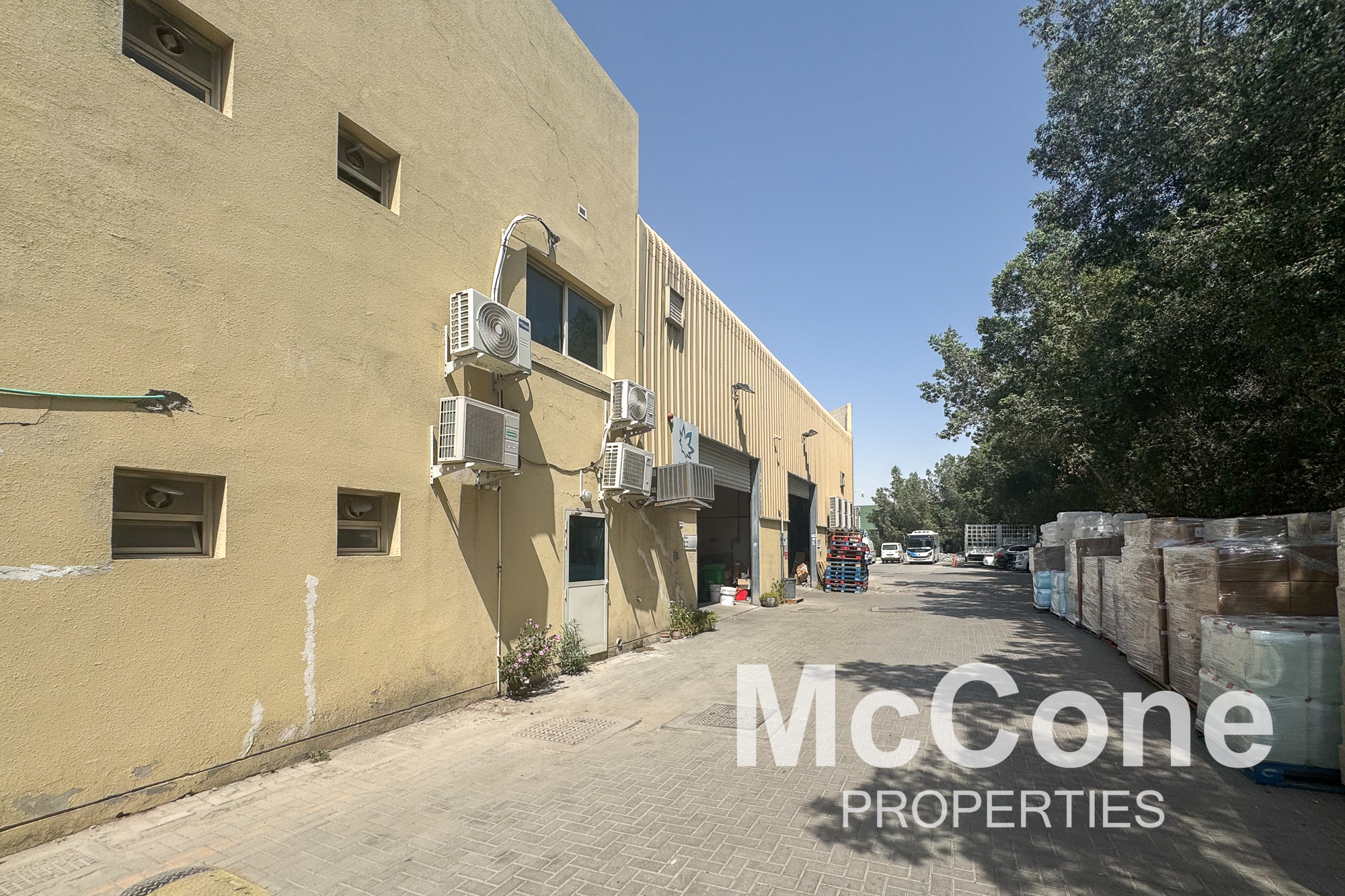 Warehouse for Rent in AT Investment Park, Dubai Investment Park (DIP) — photograph 15 of 15
