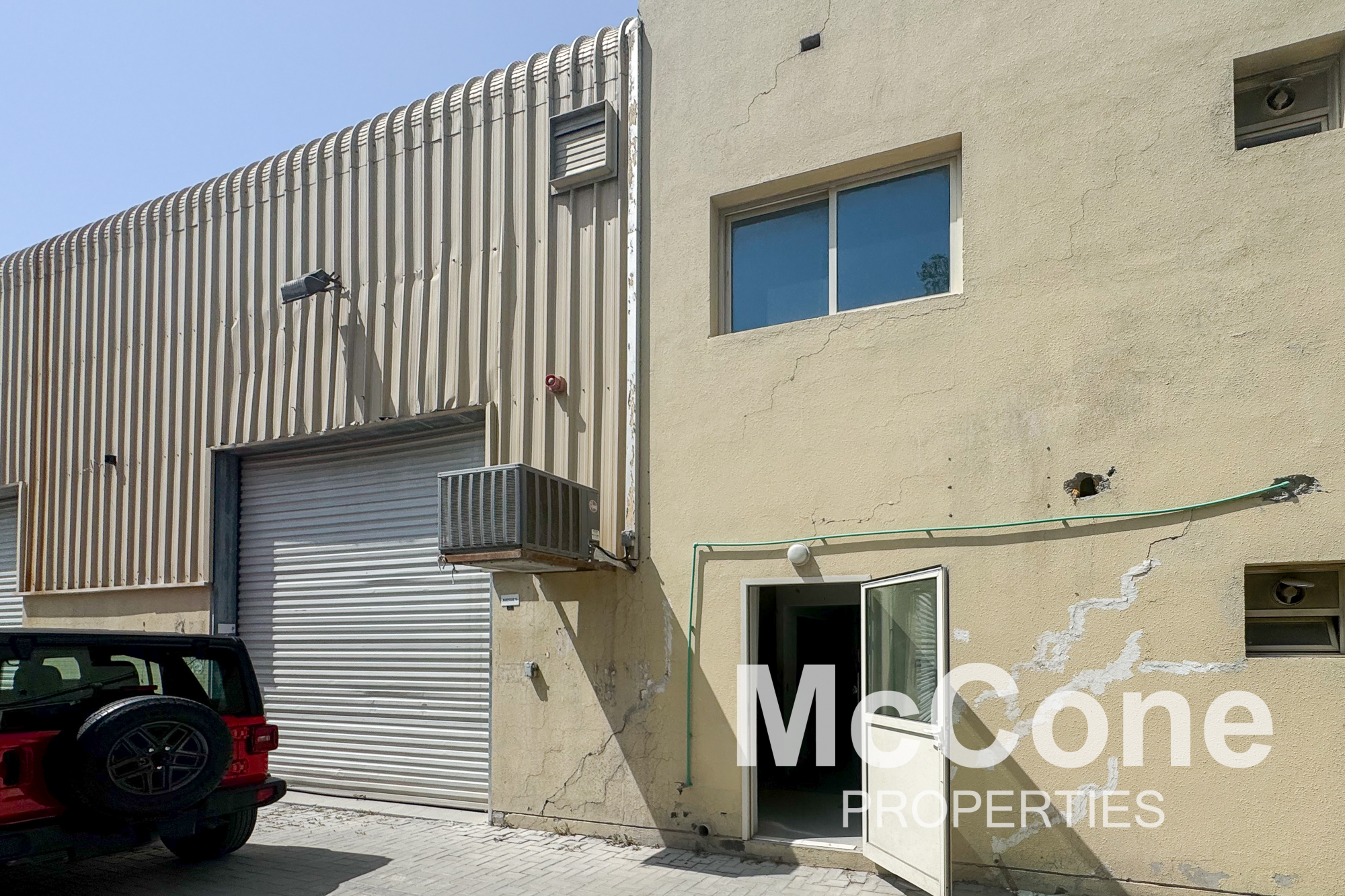 Warehouse for Rent in AT Investment Park, Dubai Investment Park (DIP) — photograph 14 of 15