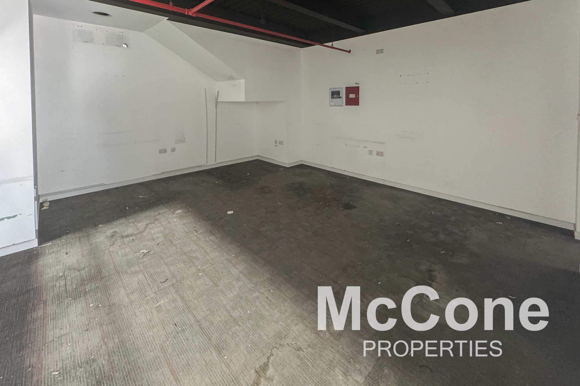 Warehouse for Rent in AT Investment Park, Dubai Investment Park (DIP) — photograph 11 of 15