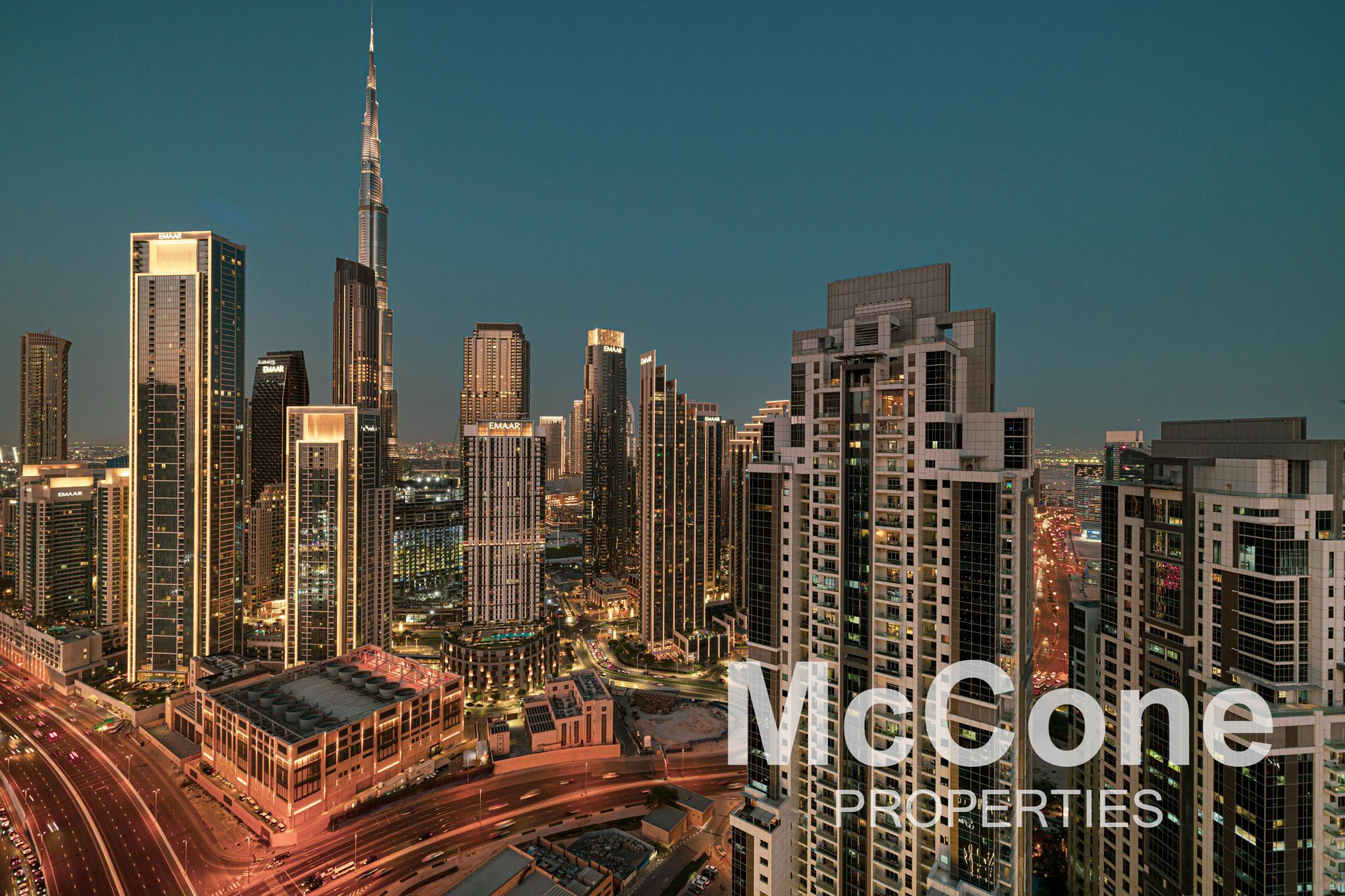 2 Bedroom Apartment for Rent in Paramount Tower Hotel & Residences, Business Bay