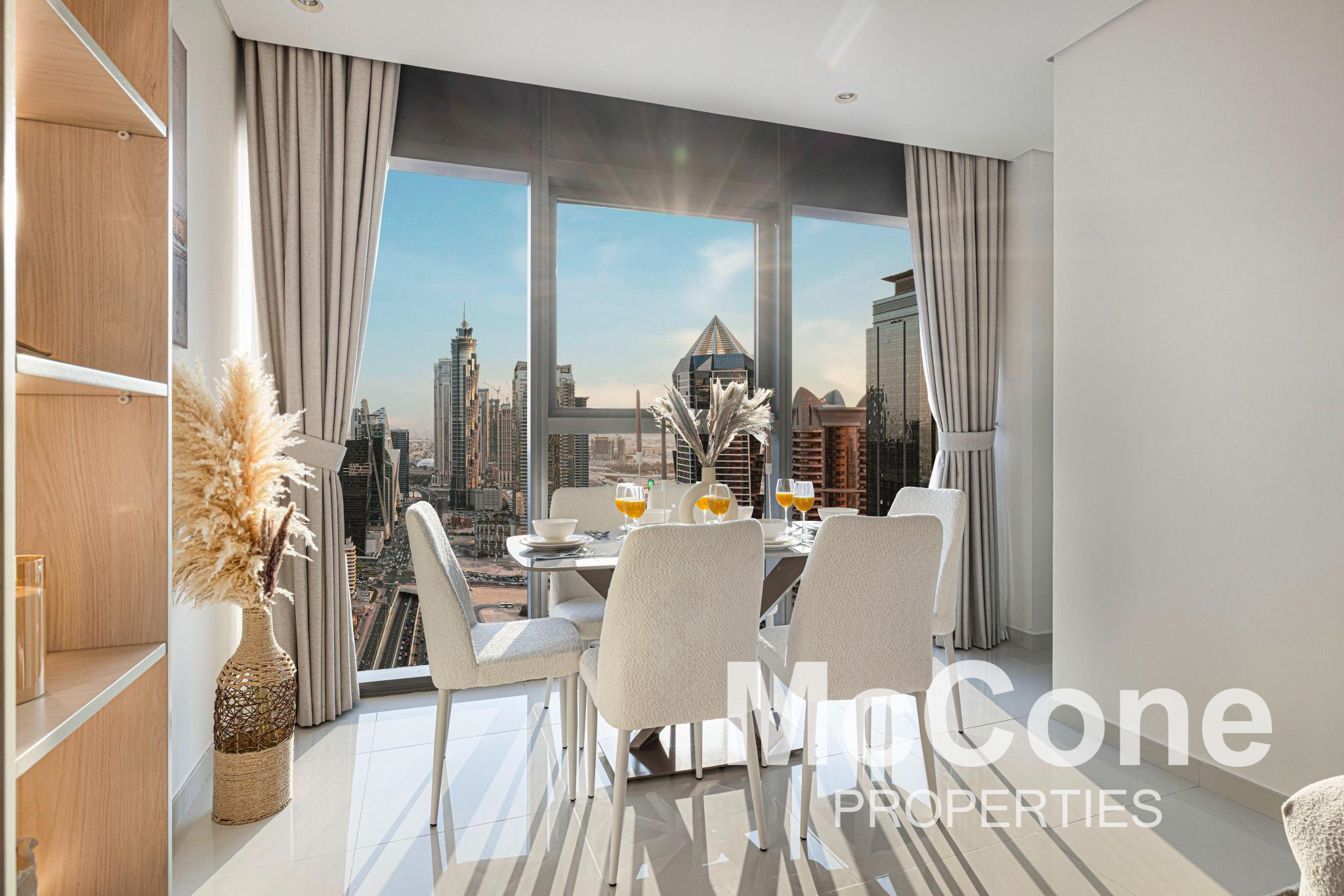 2 Bedroom Apartment for Rent in Paramount Tower Hotel & Residences, Business Bay — photo 5 of 27