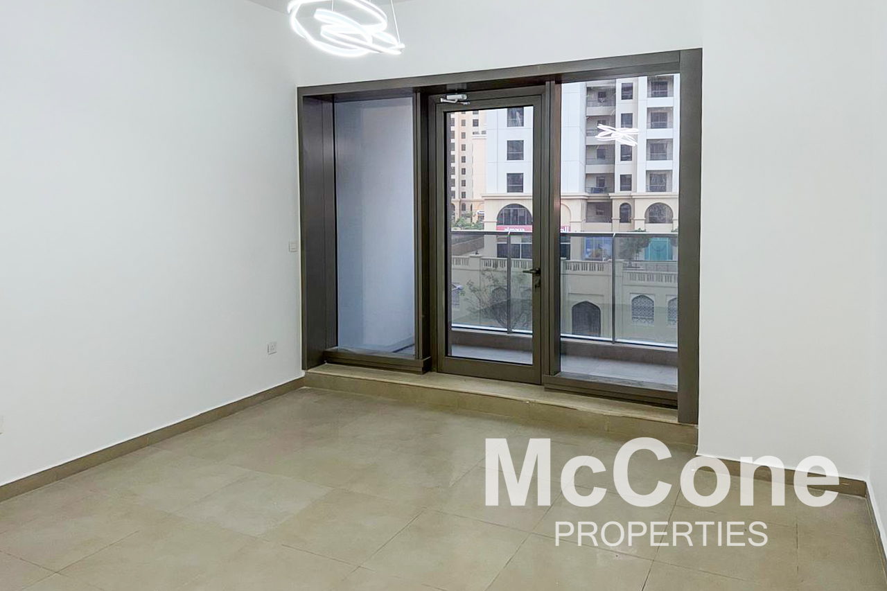 Studio Apartment for Rent in Sparkle Tower 2, Dubai Marina — photo 4 of 10