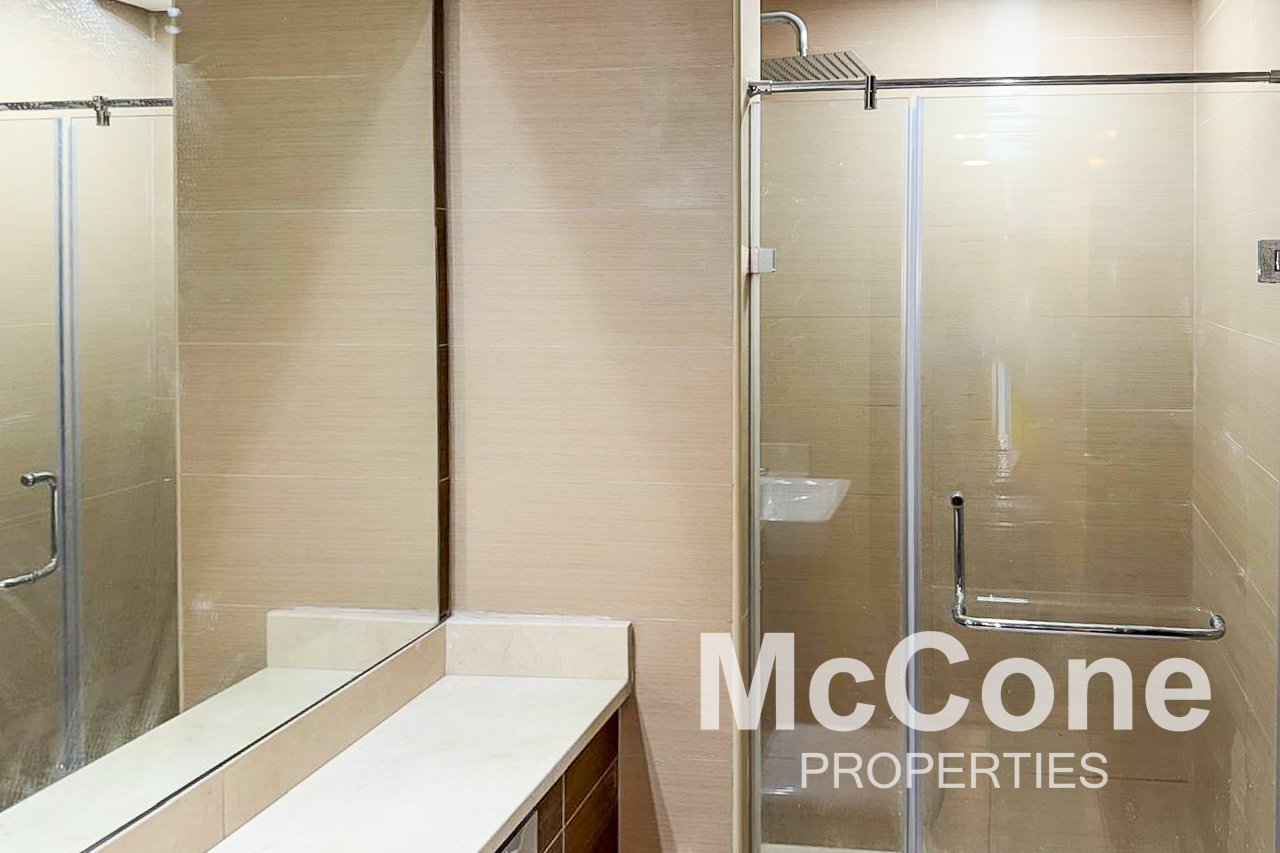 Studio Apartment for Rent in Sparkle Tower 2, Dubai Marina — photo 8 of 10