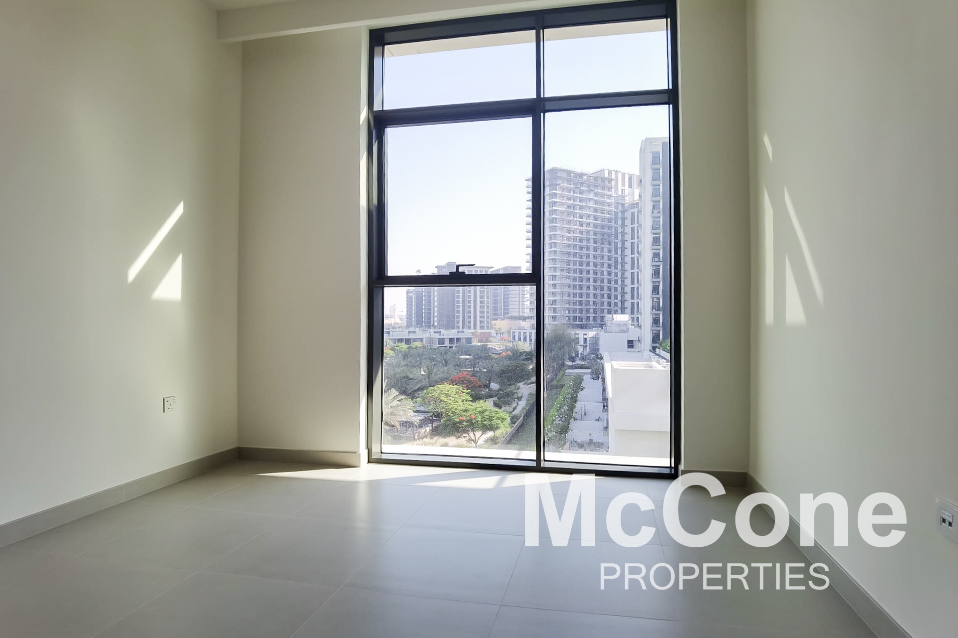 2 Bedroom Apartment for Rent in Golf Grand, Dubai Hills Estate — photo 8 of 16